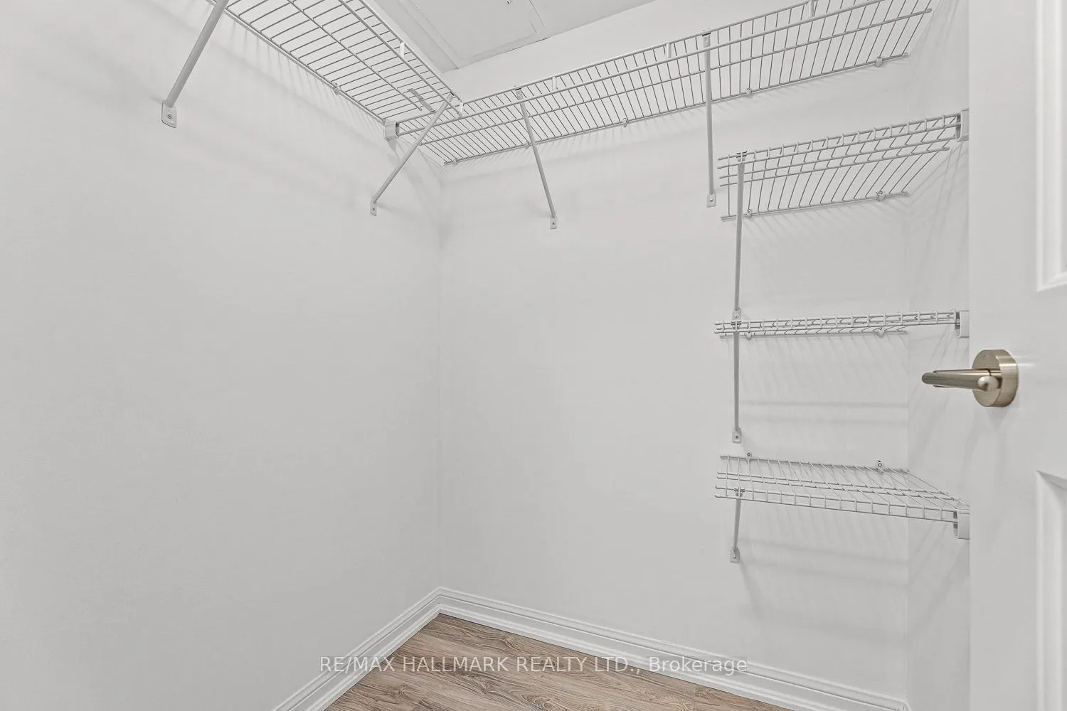 35 Bastion Street, #1910