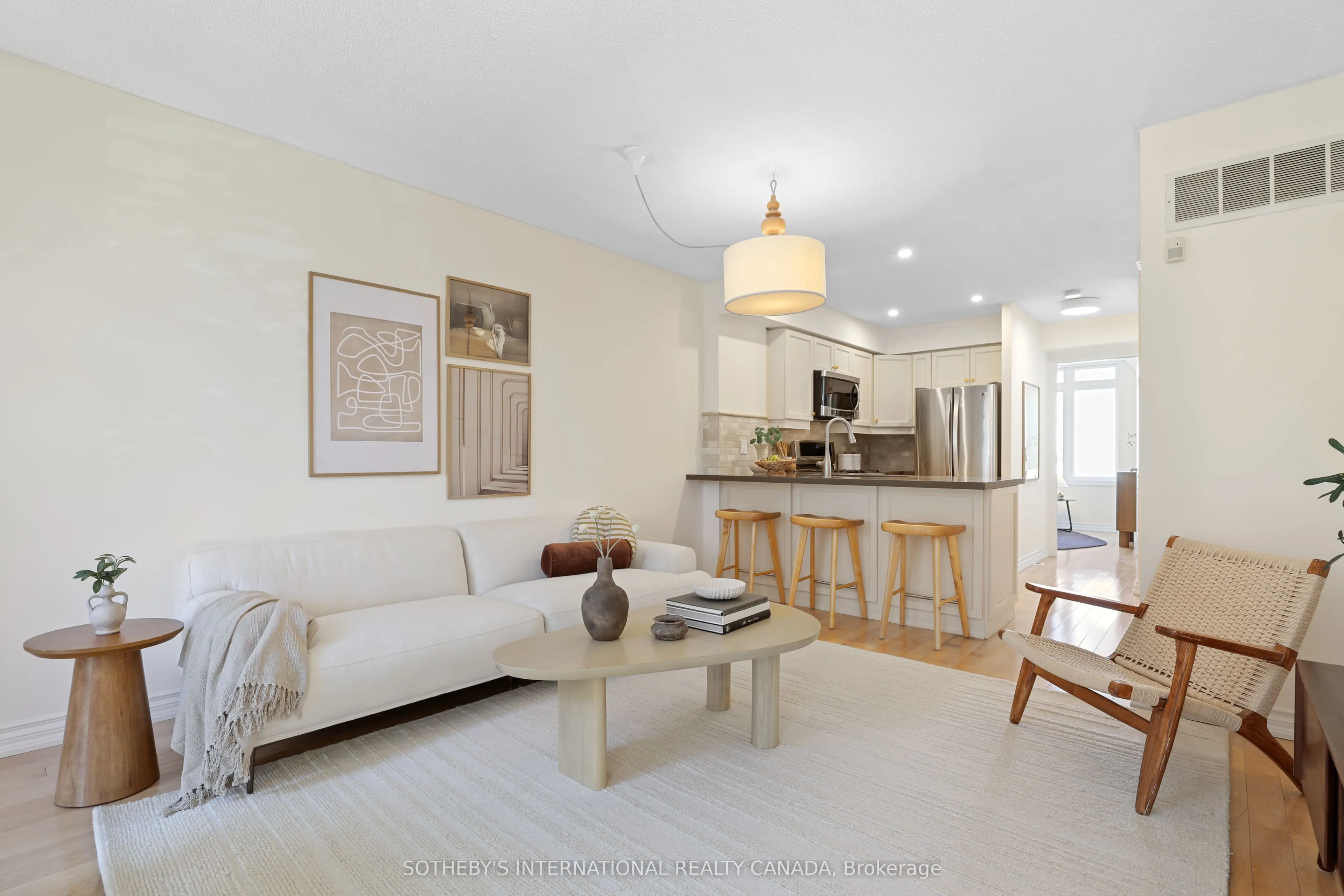 12 Sudbury Street, #1204
