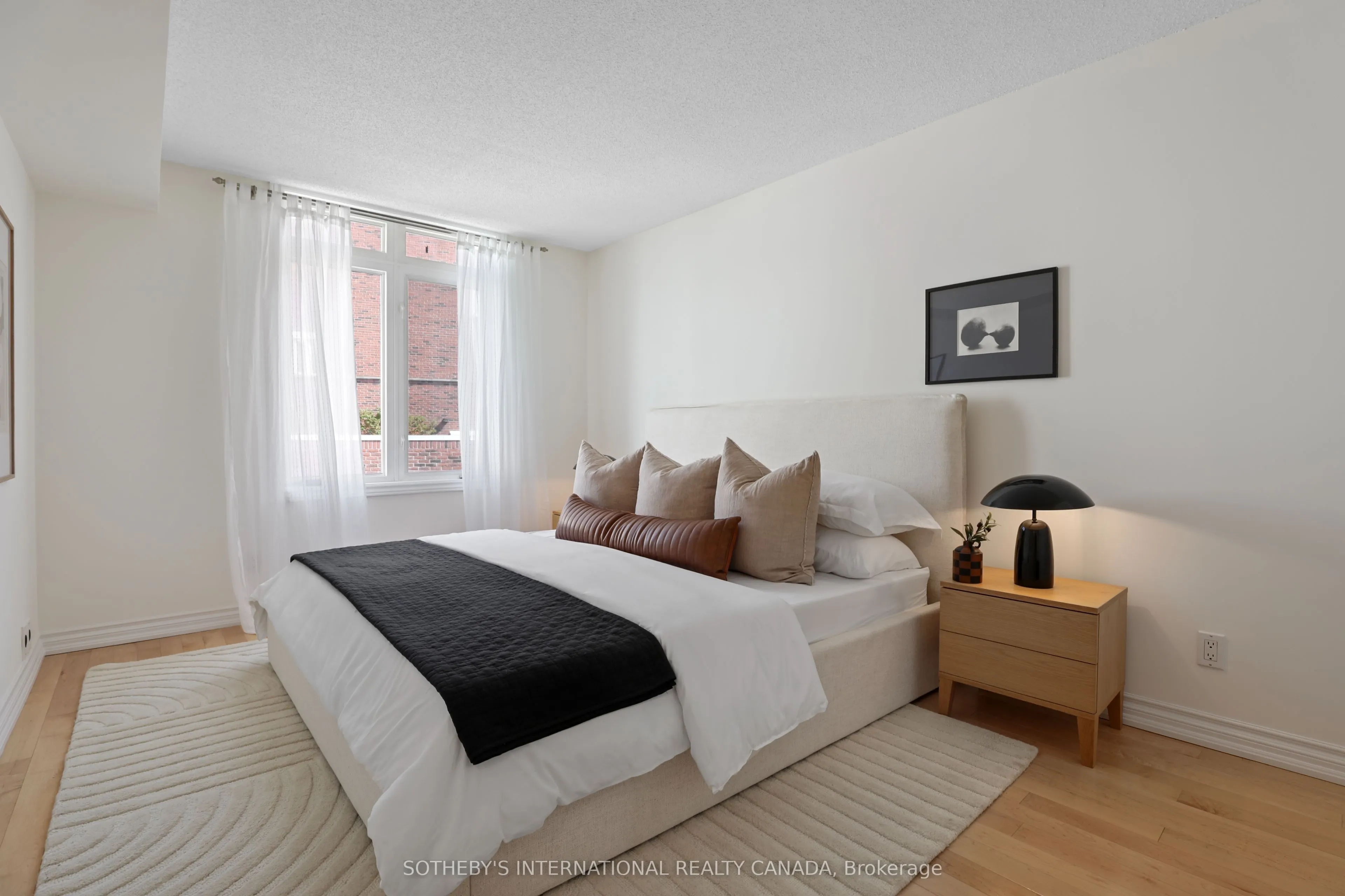 12 Sudbury Street, #1204
