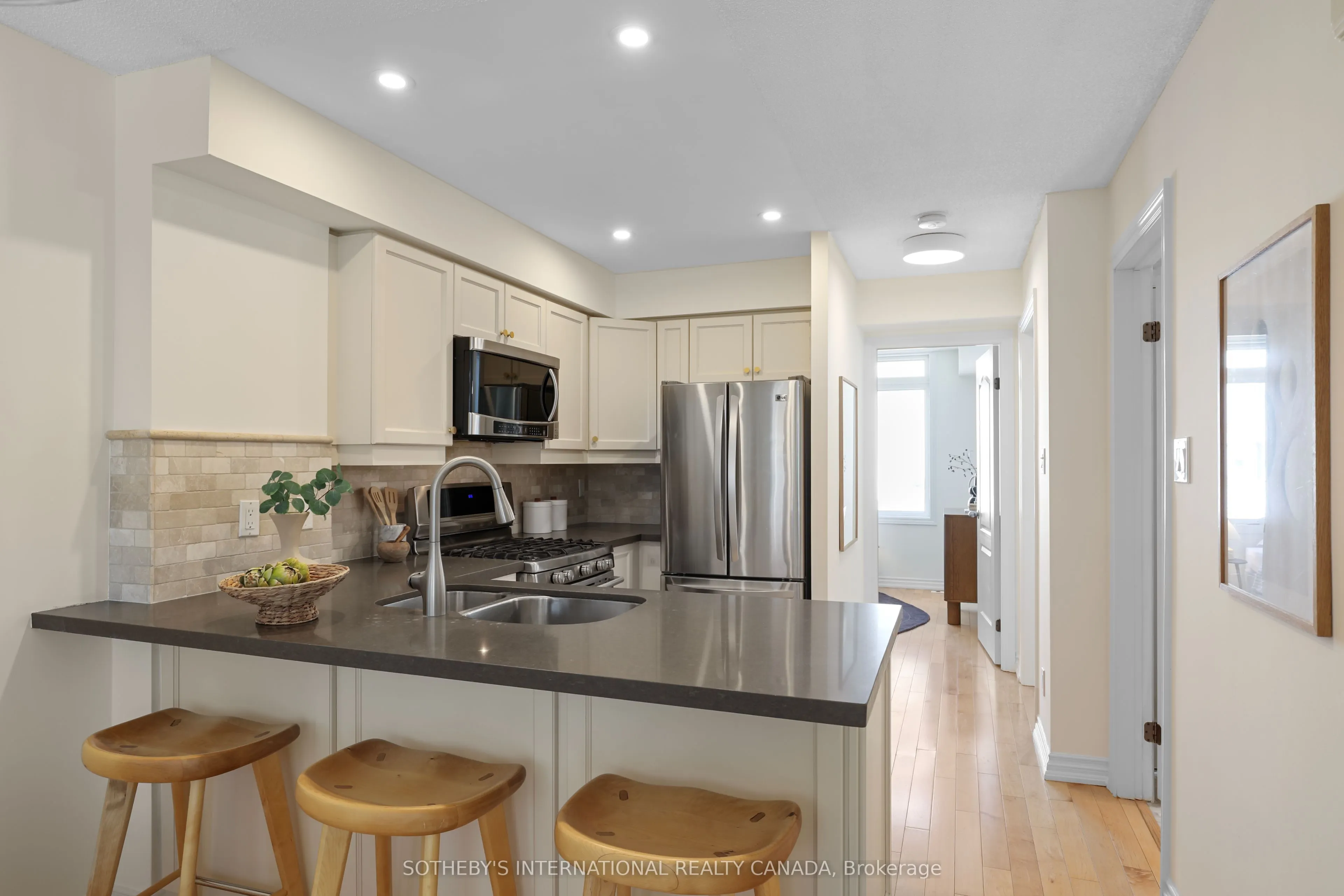 12 Sudbury Street, #1204
