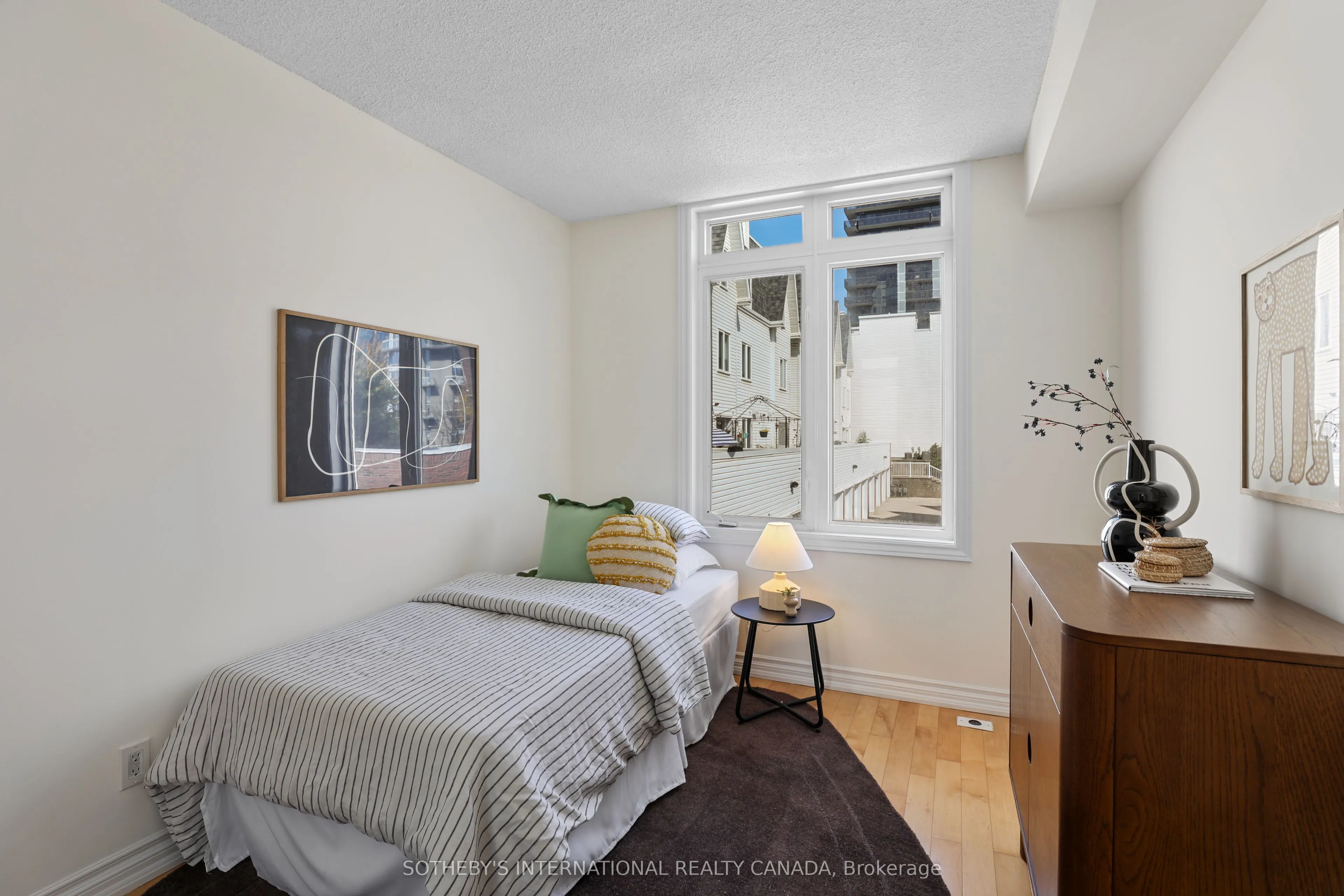12 Sudbury Street, #1204
