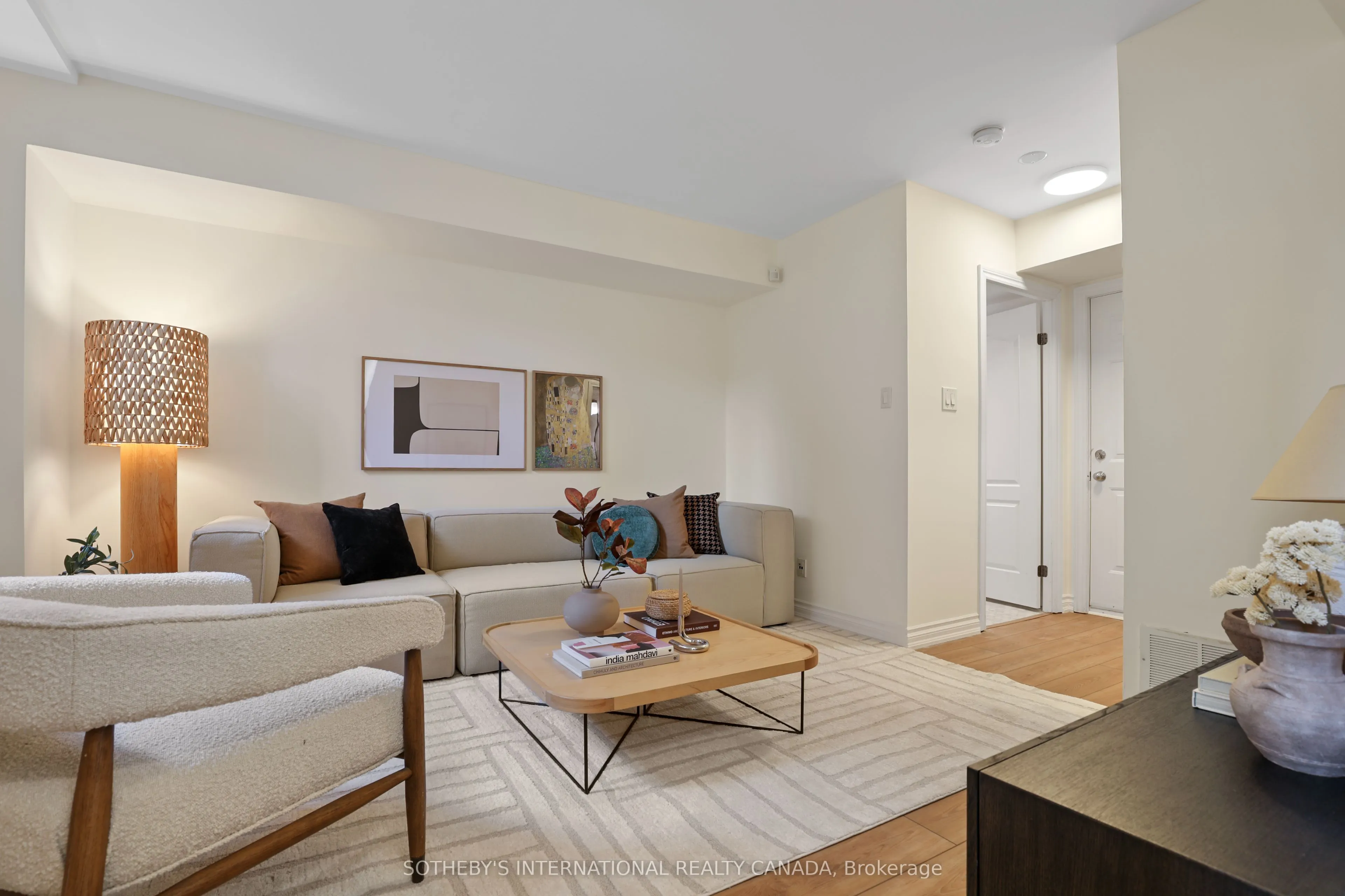 12 Sudbury Street, #1204