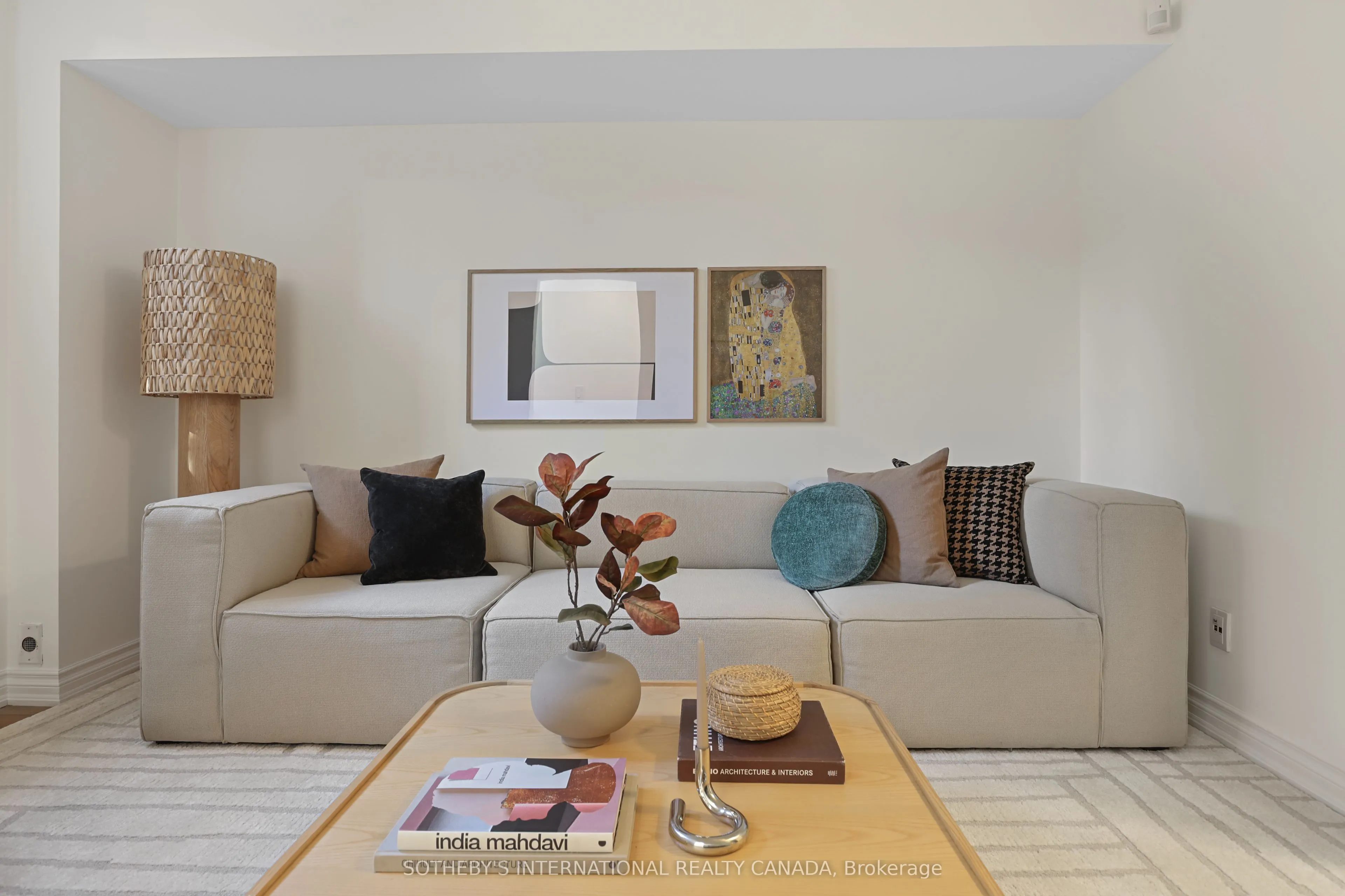 12 Sudbury Street, #1204