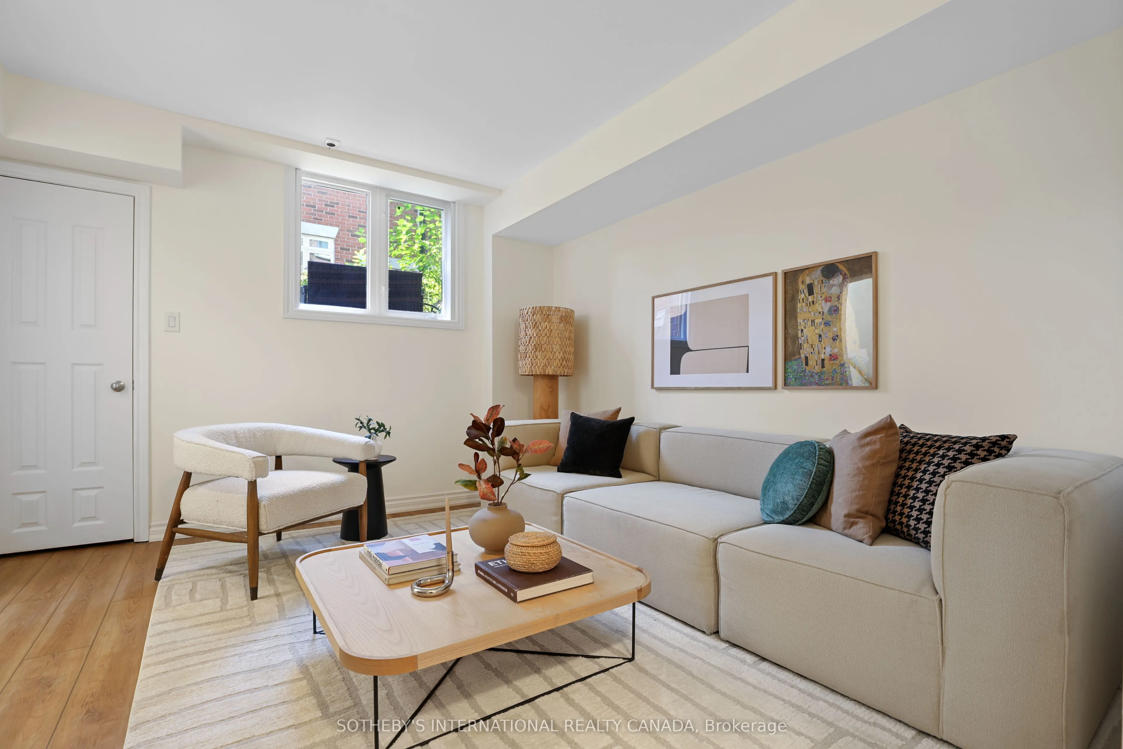 12 Sudbury Street, #1204