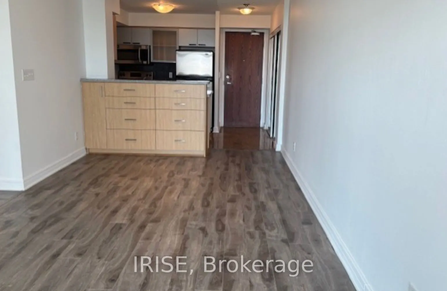 18 Harrison Gardens Boulevard, #810