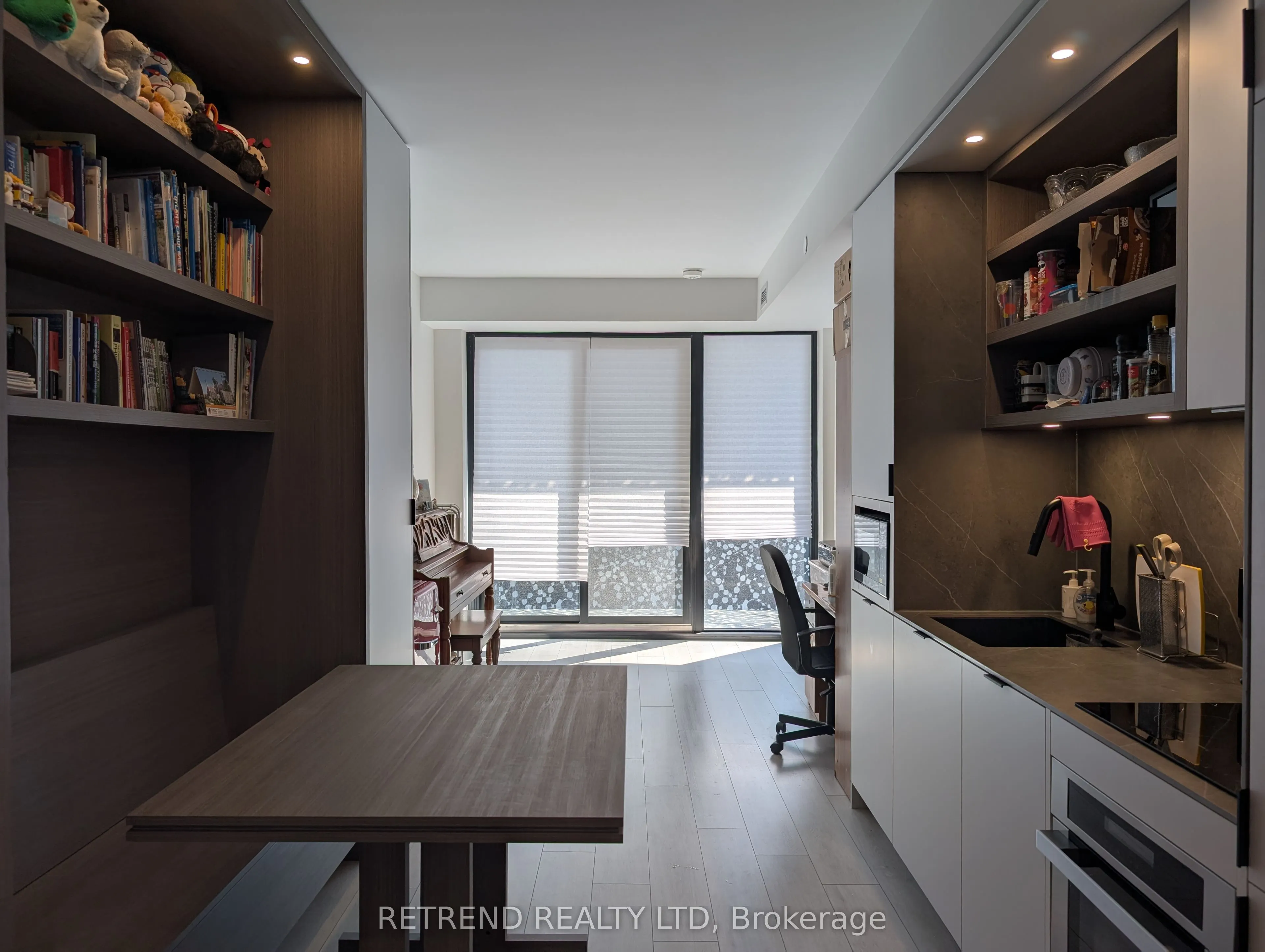 55 Charles Street E, #1402
