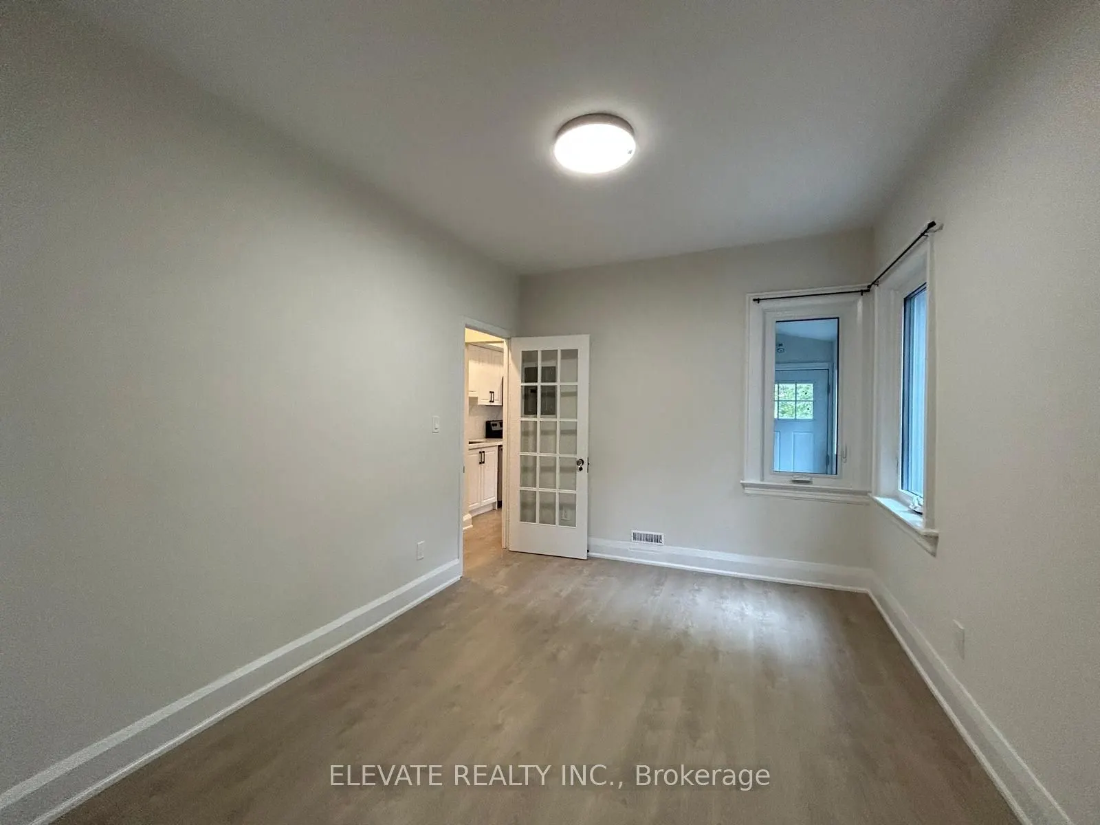 8 Amherst Avenue