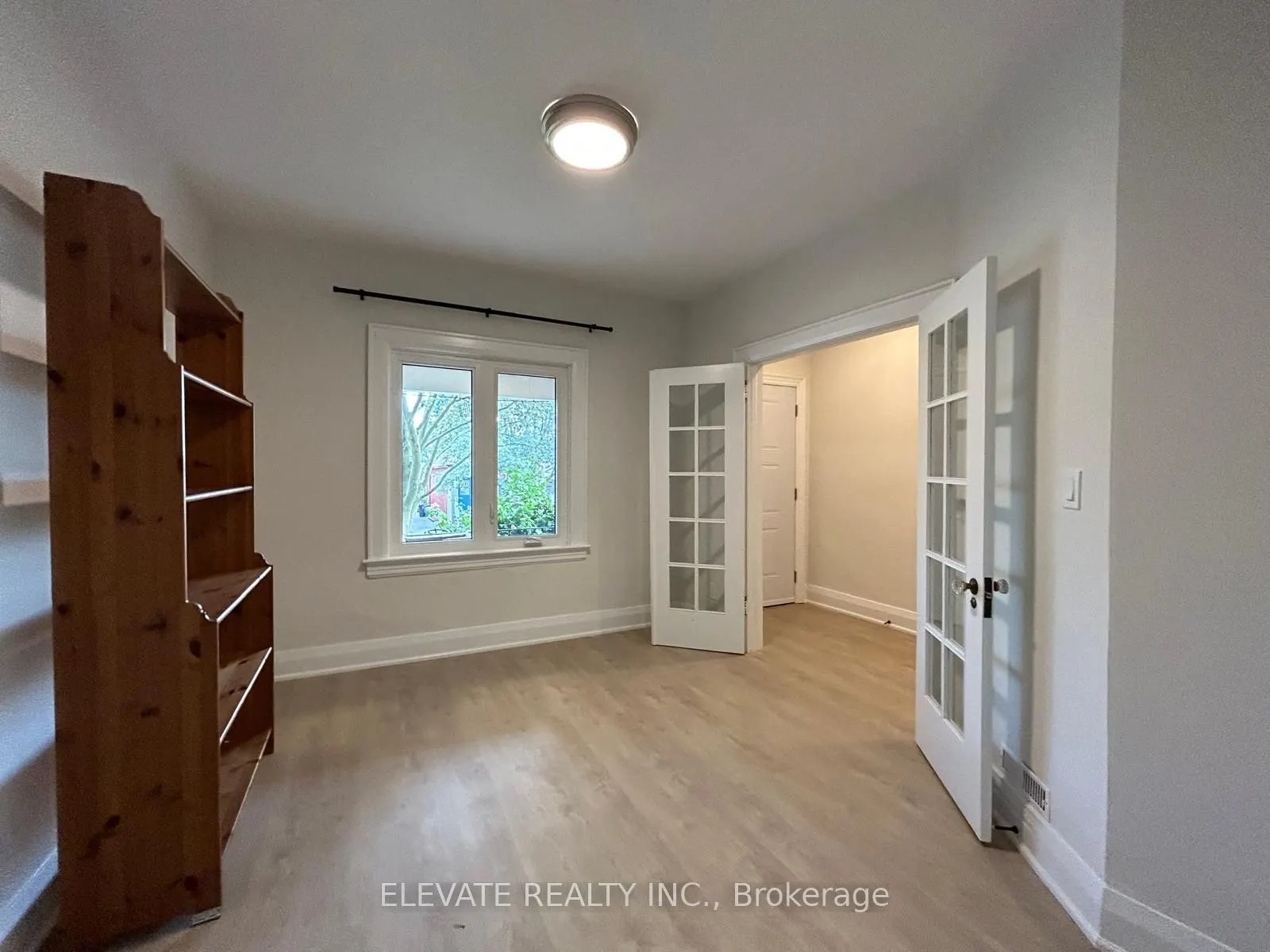 8 Amherst Avenue