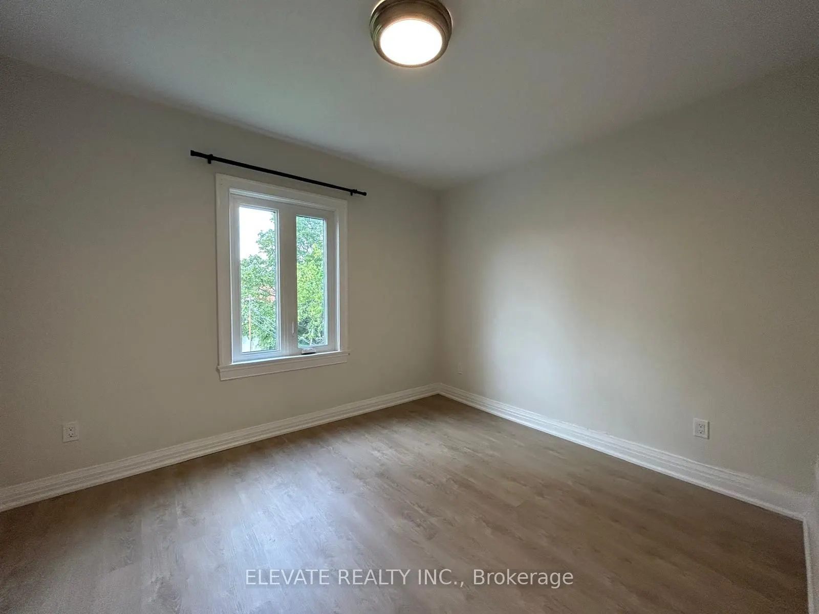 8 Amherst Avenue