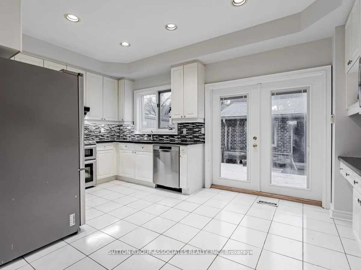 26 Bridgman Avenue