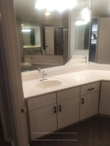 30 Greenfield Avenue, #604