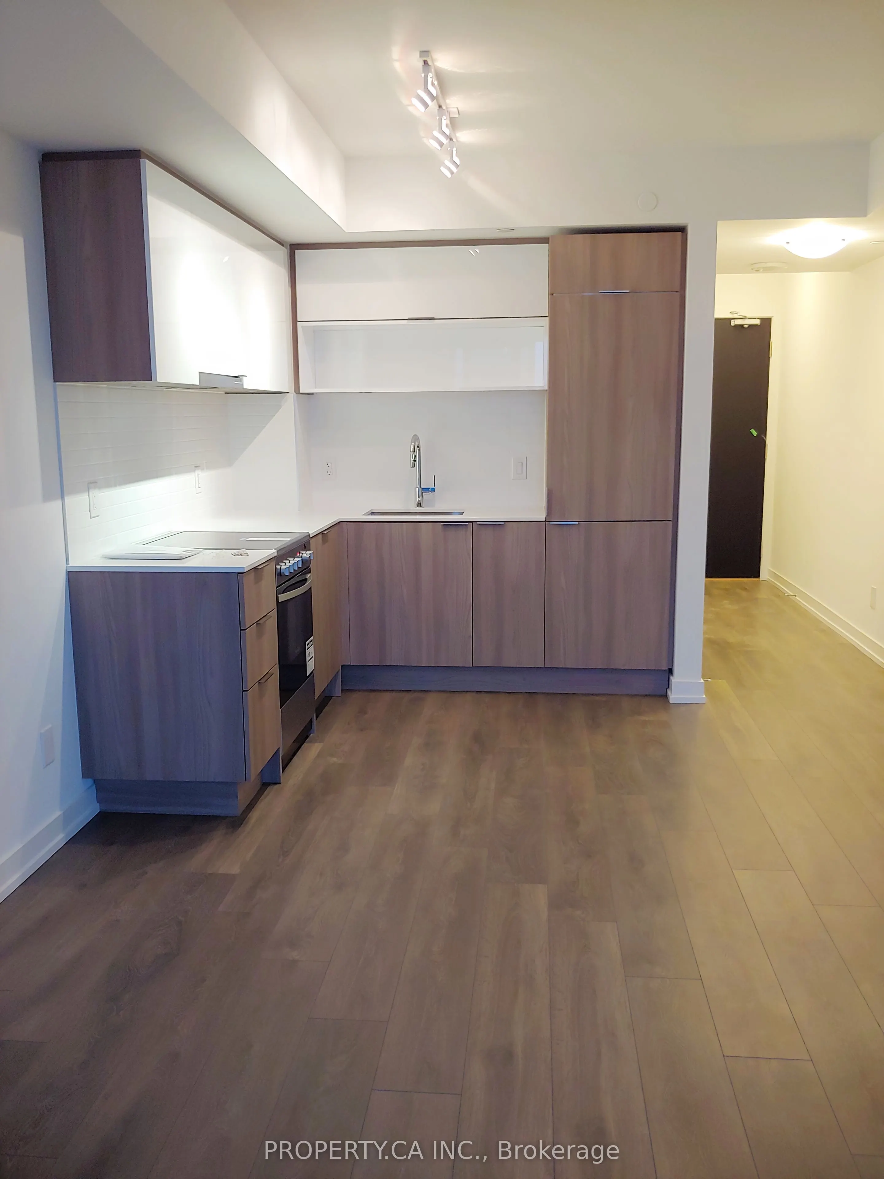 159 Wellesley Street E, #2705