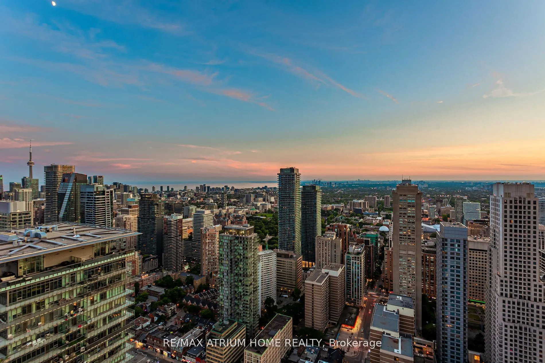 42 Charles Street E, #PH 5305