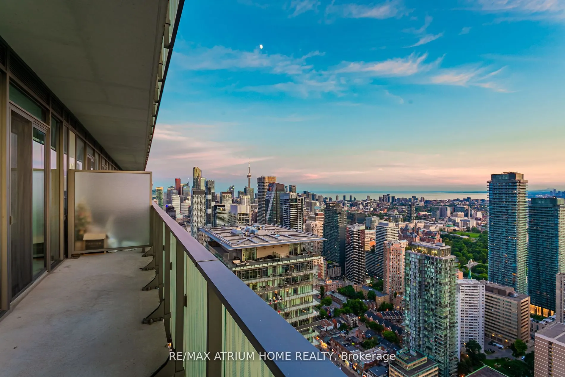 42 Charles Street E, #PH 5305