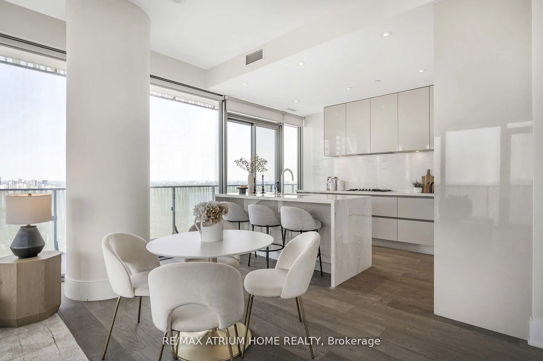 42 Charles Street E, #PH 5305