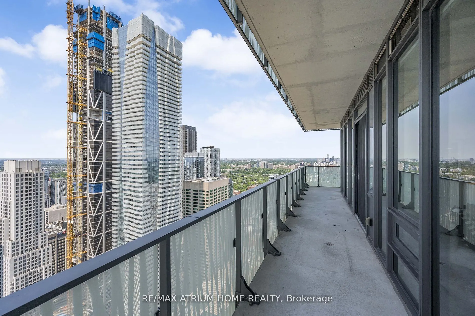 42 Charles Street E, #PH 5305