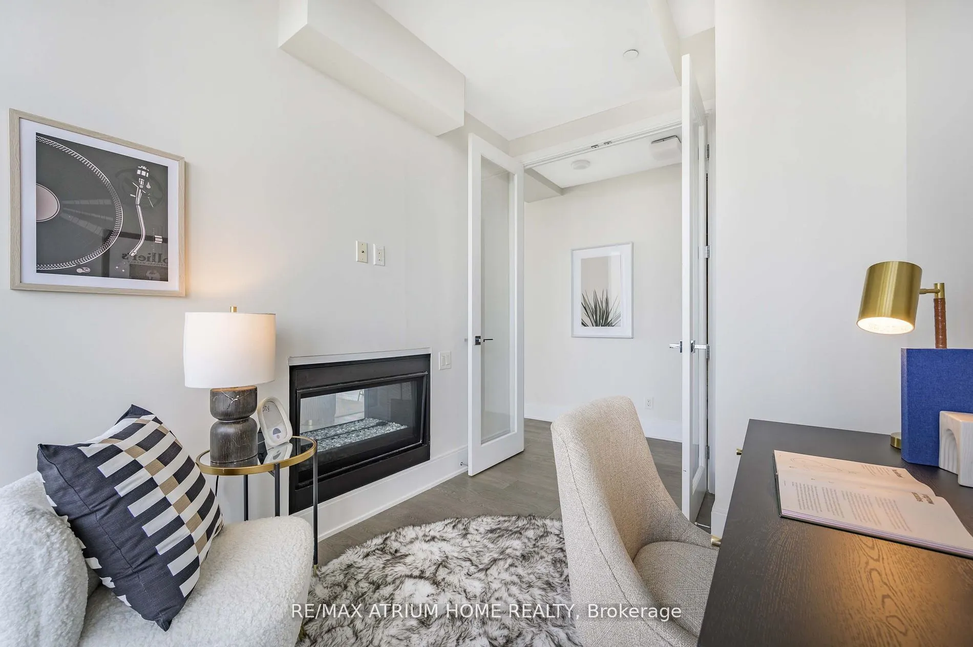 42 Charles Street E, #PH 5305