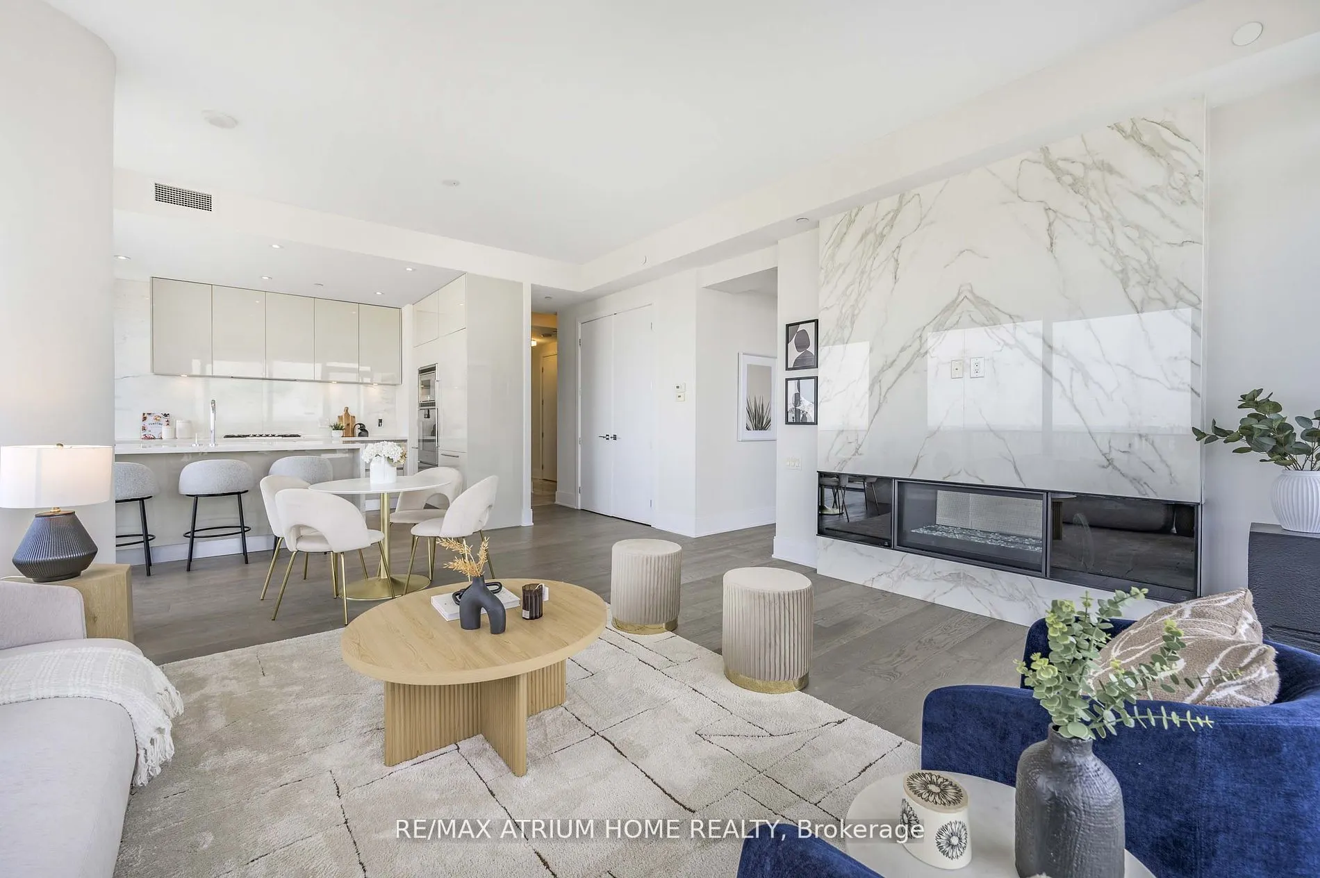 42 Charles Street E, #PH 5305