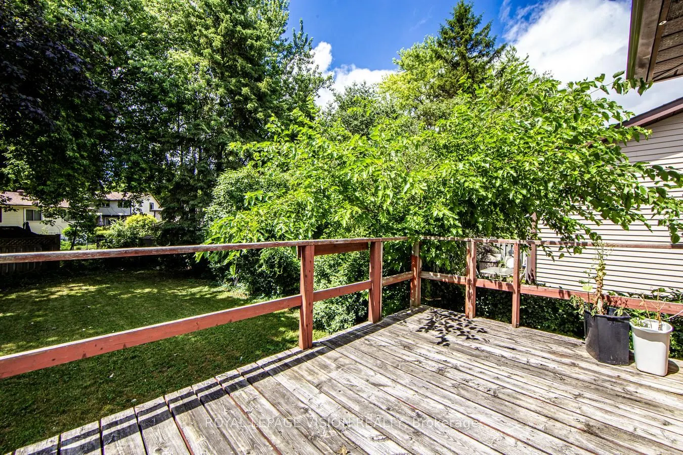 127 Freshmeadow Drive
