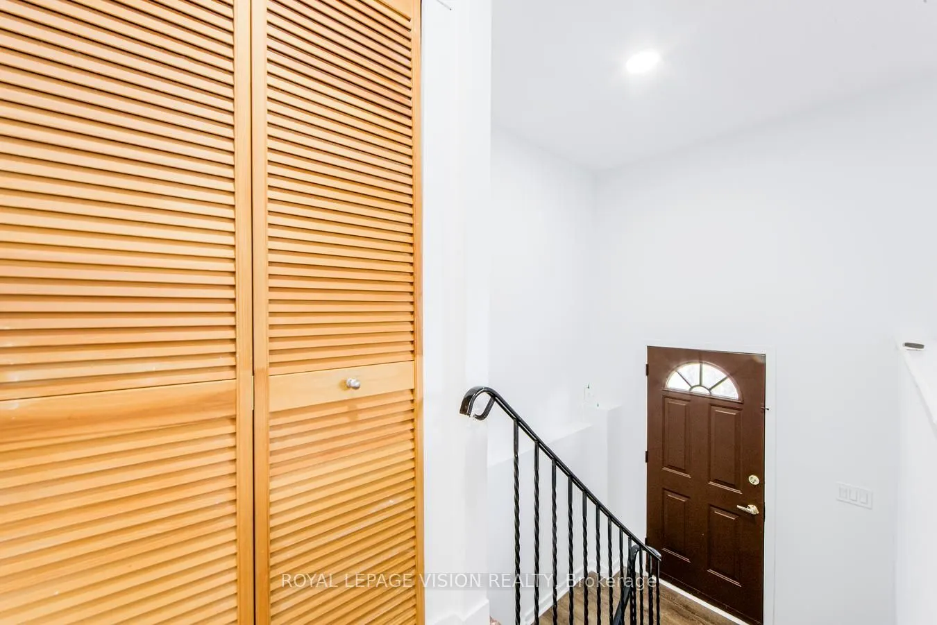127 Freshmeadow Drive