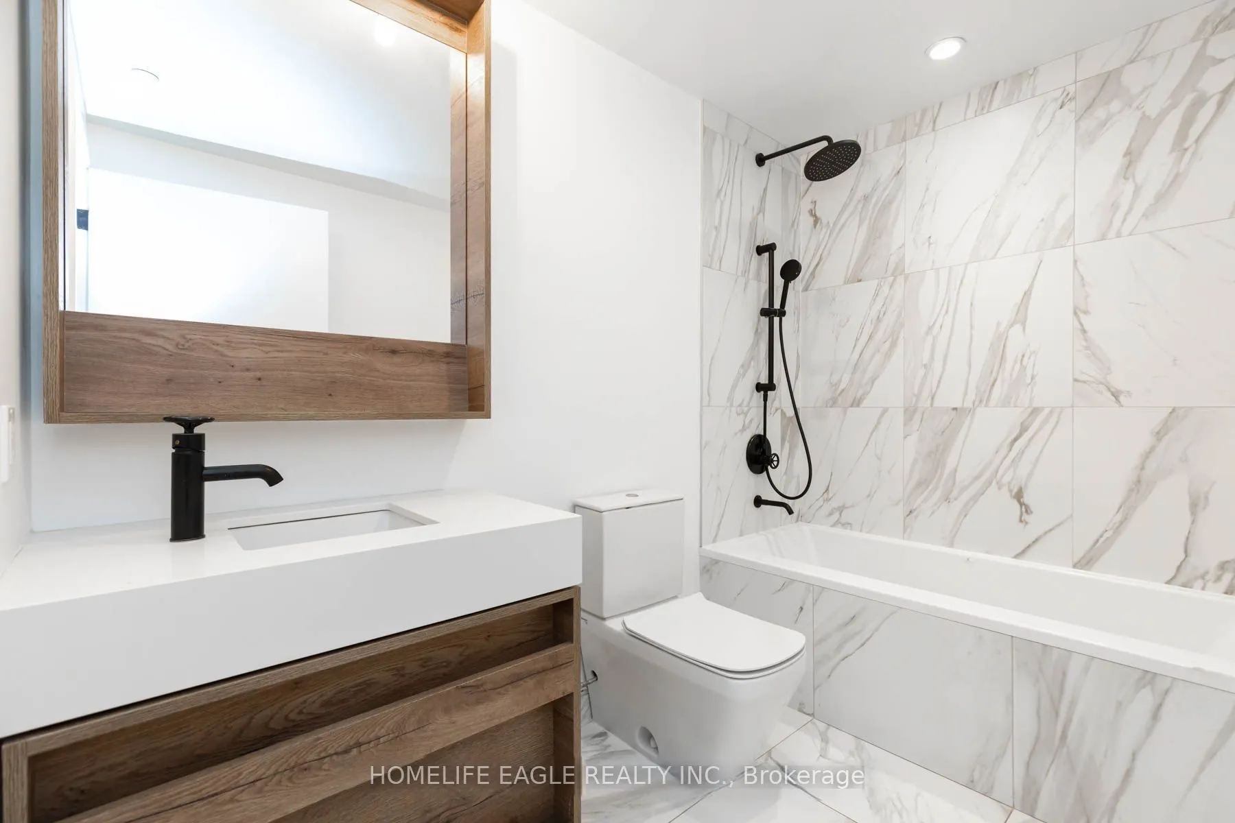 505 Richmond Street W, #514