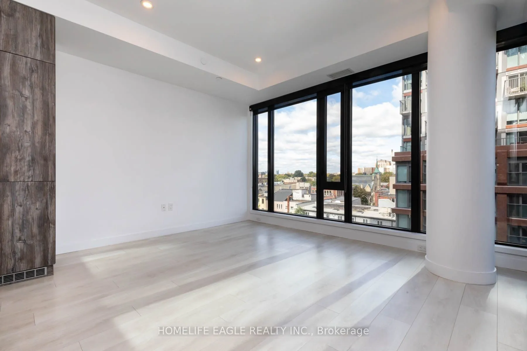 505 Richmond Street W, #514