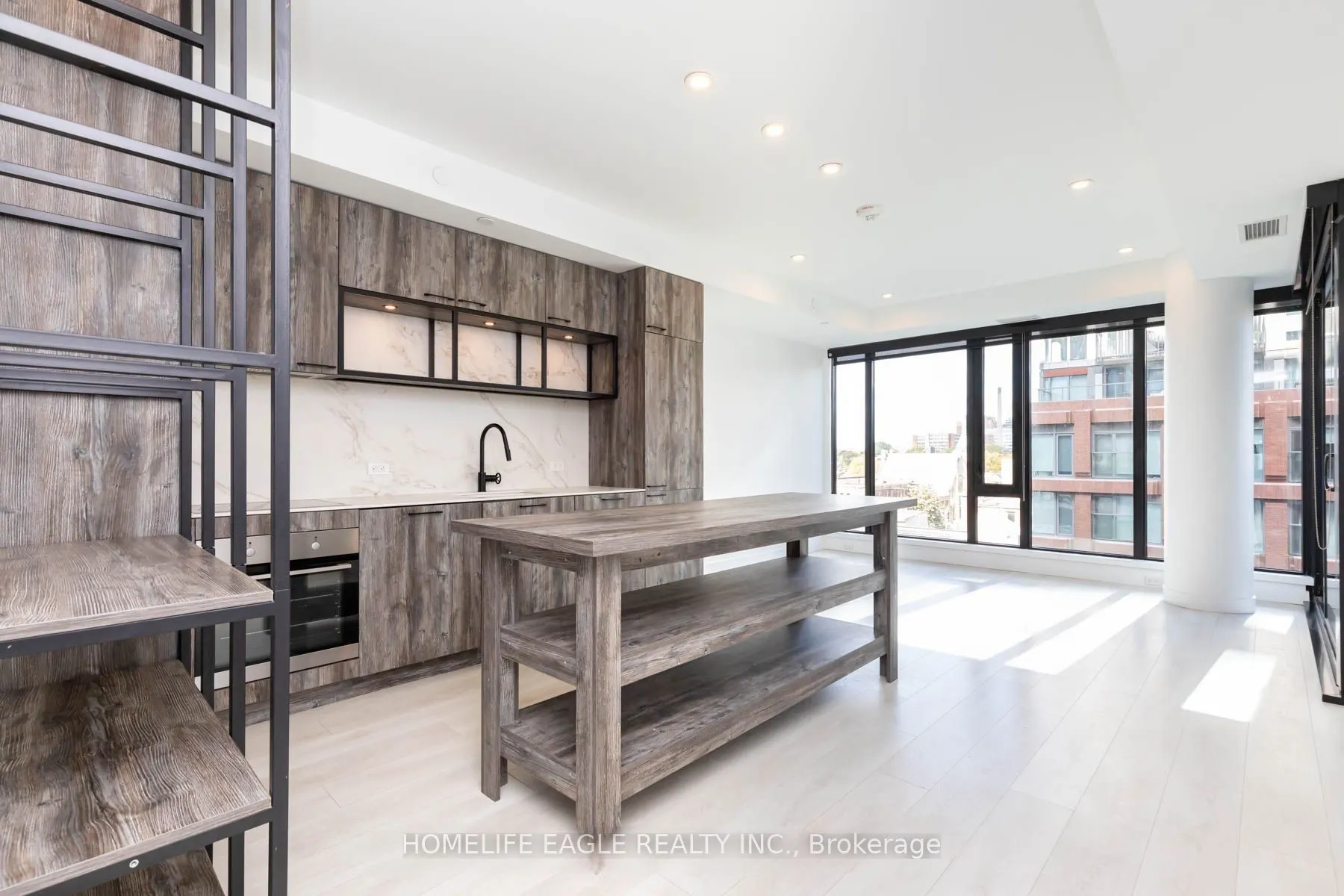 505 Richmond Street W, #514