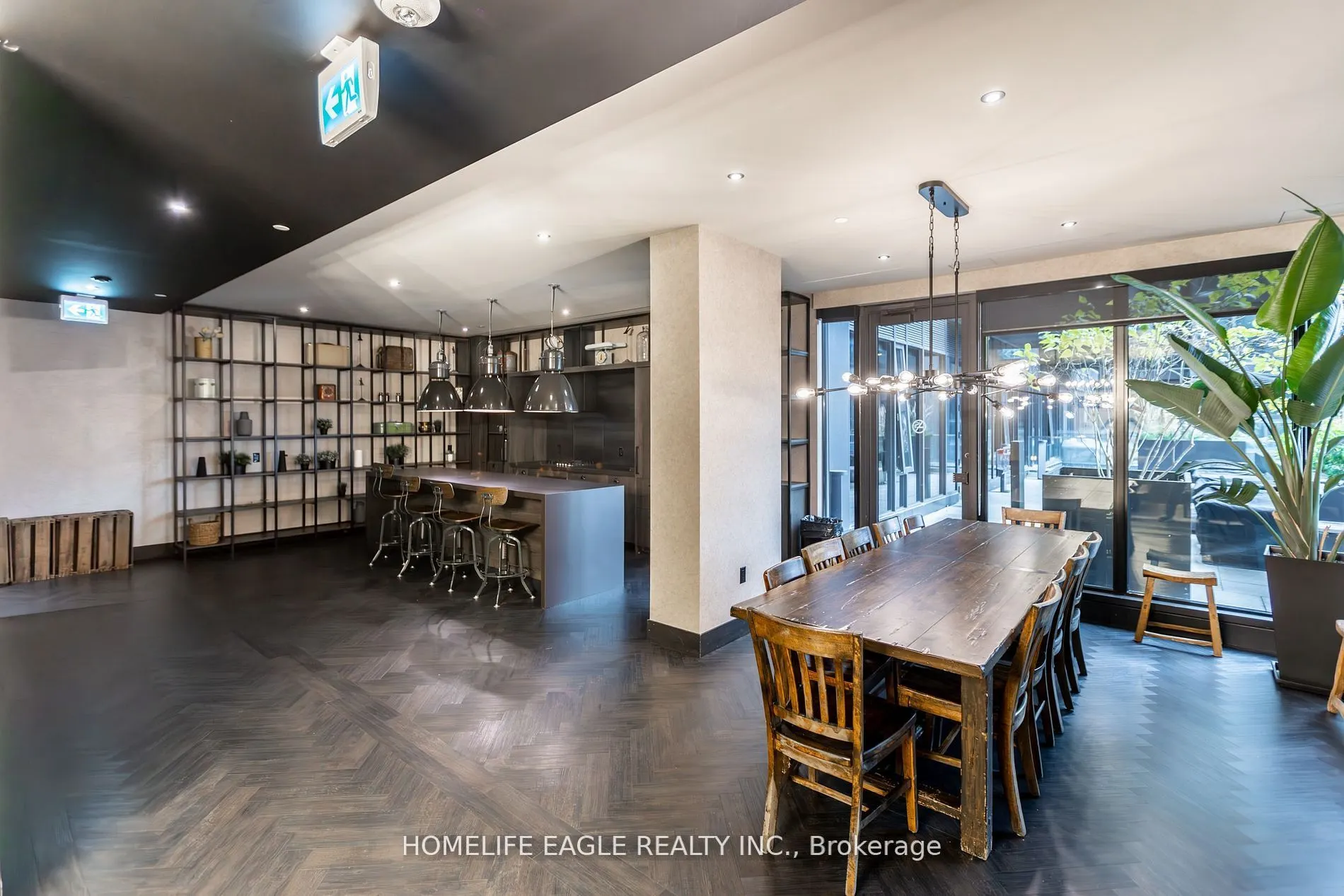 505 Richmond Street W, #514