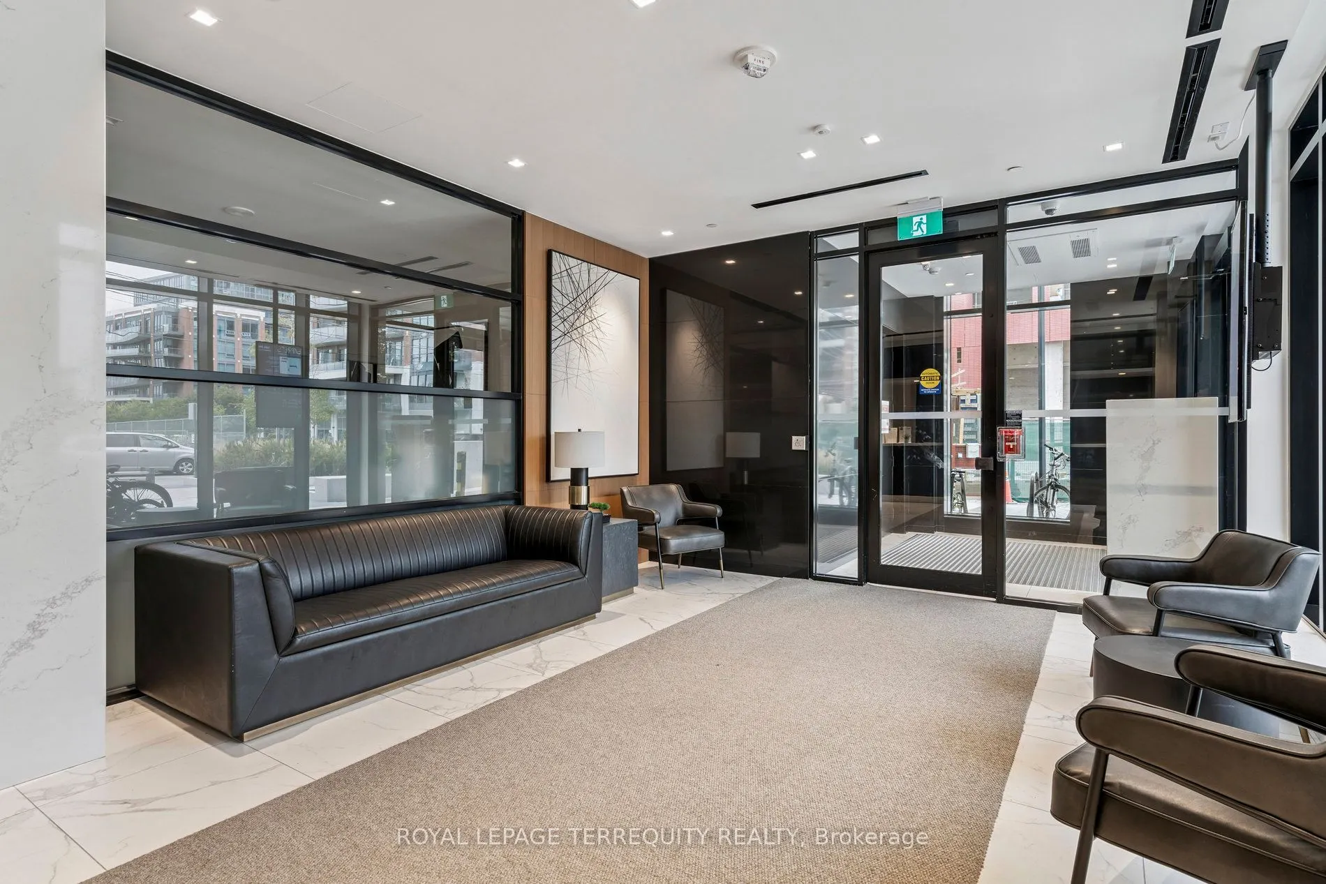 8 Tippett Road, #809