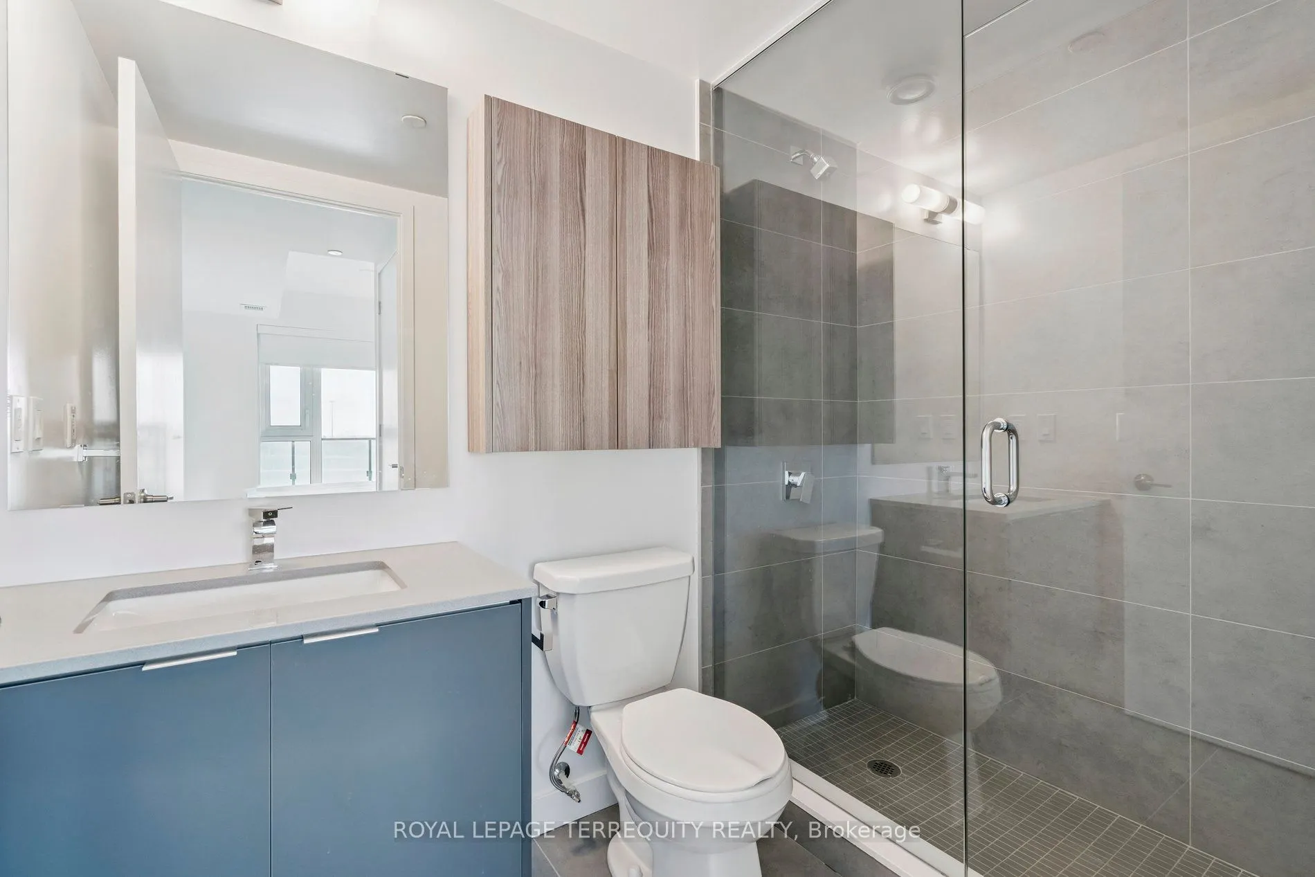 8 Tippett Road, #809