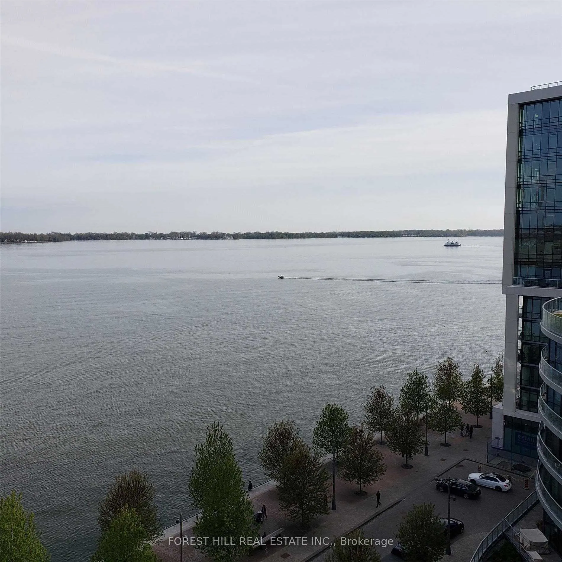 1 Edgewater Drive, #915