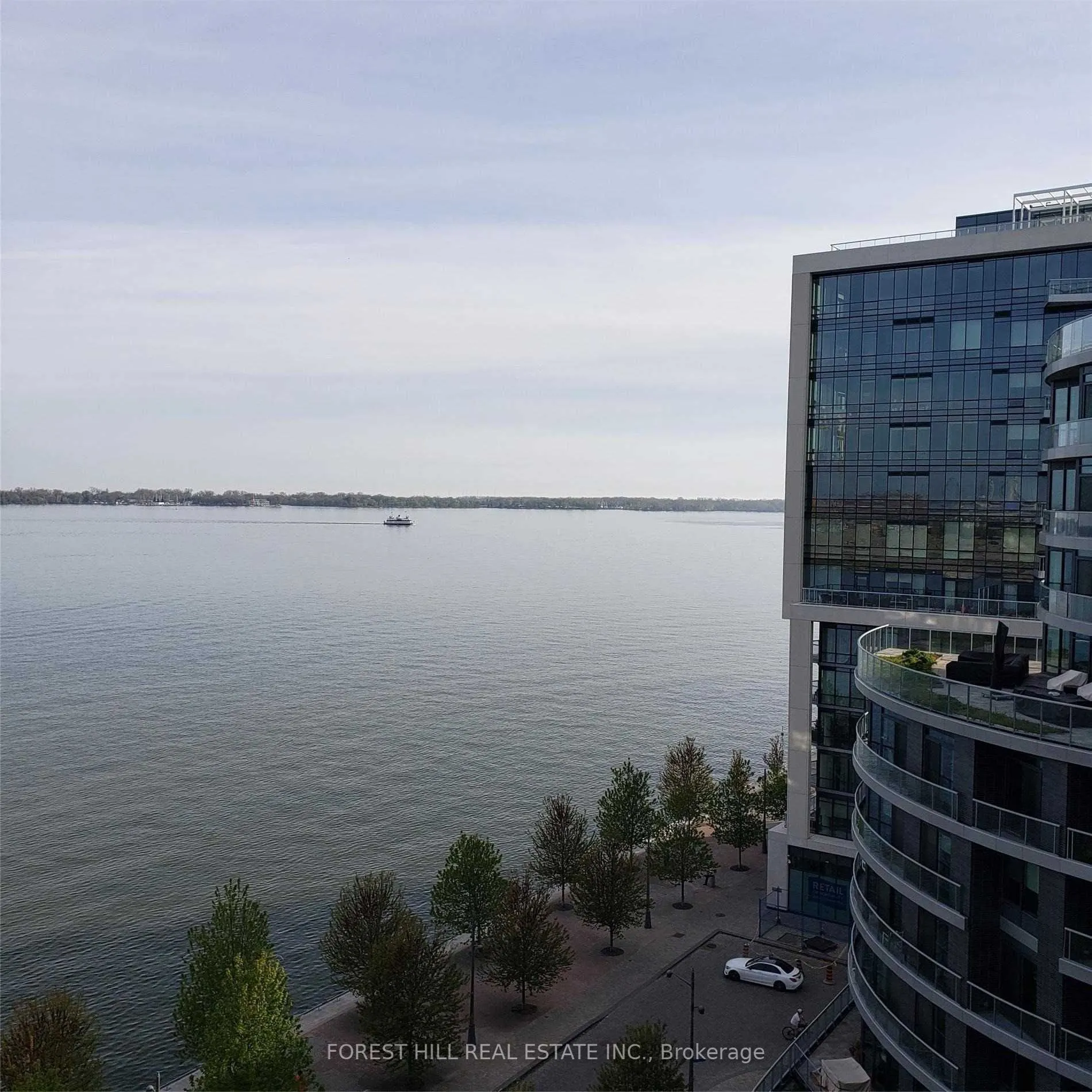 1 Edgewater Drive, #915