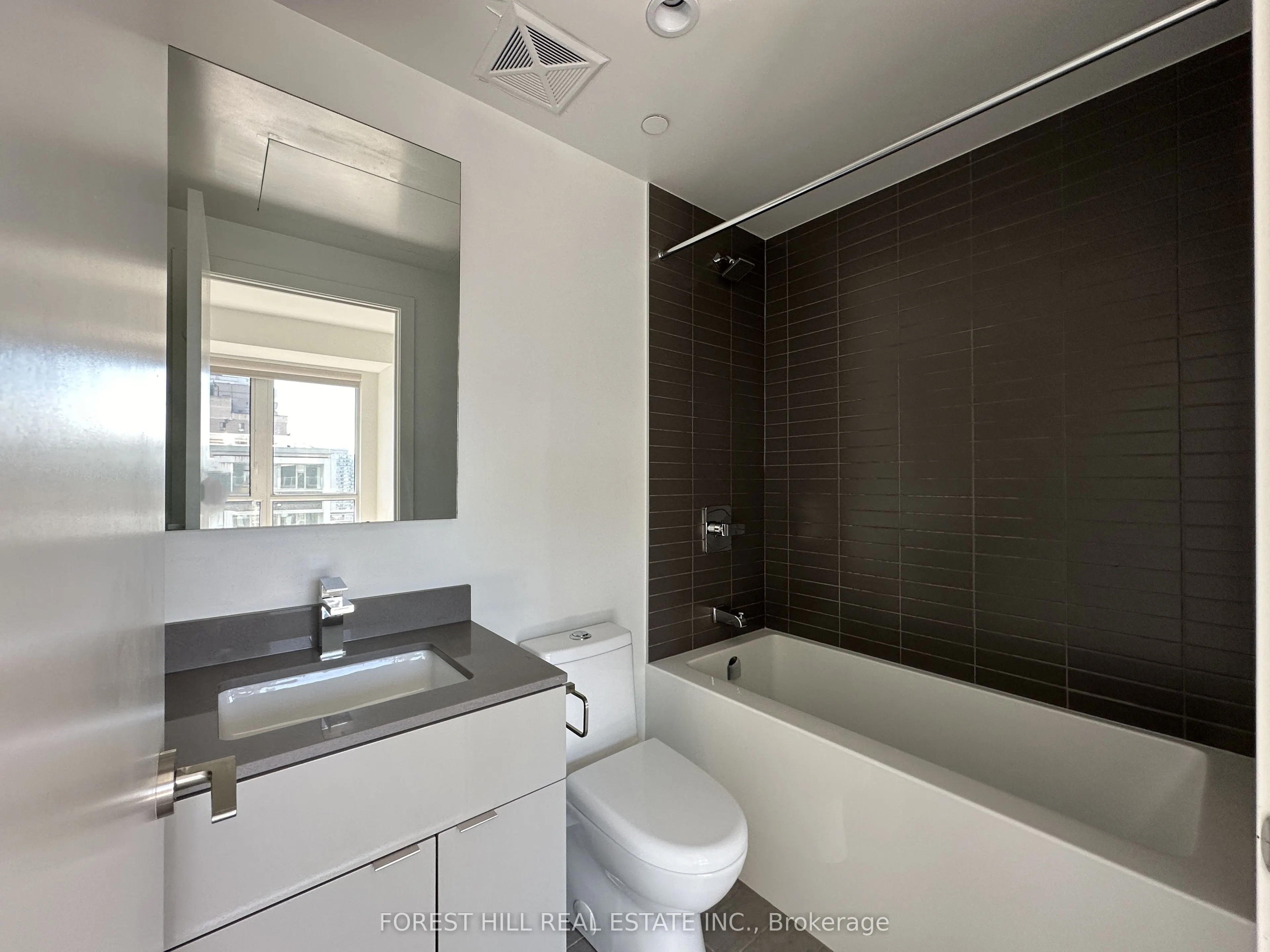 7 Grenville Street, #2207