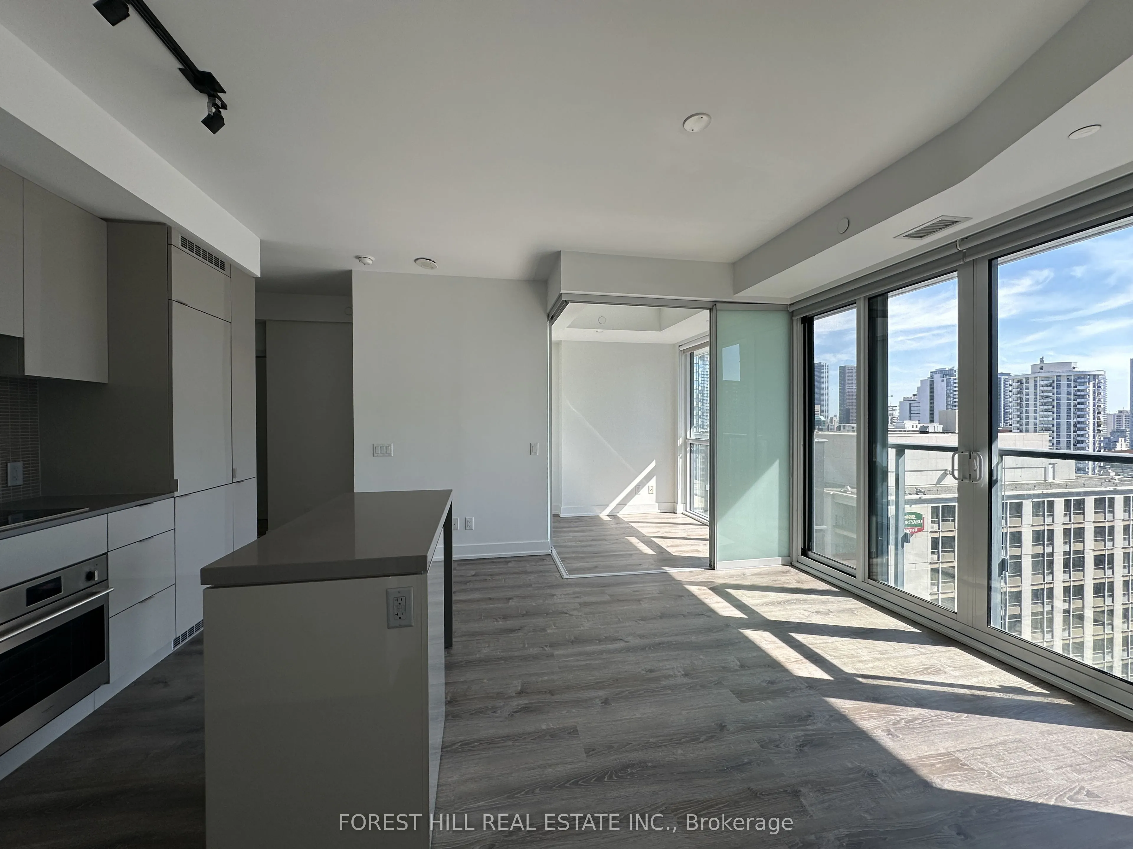 7 Grenville Street, #2207