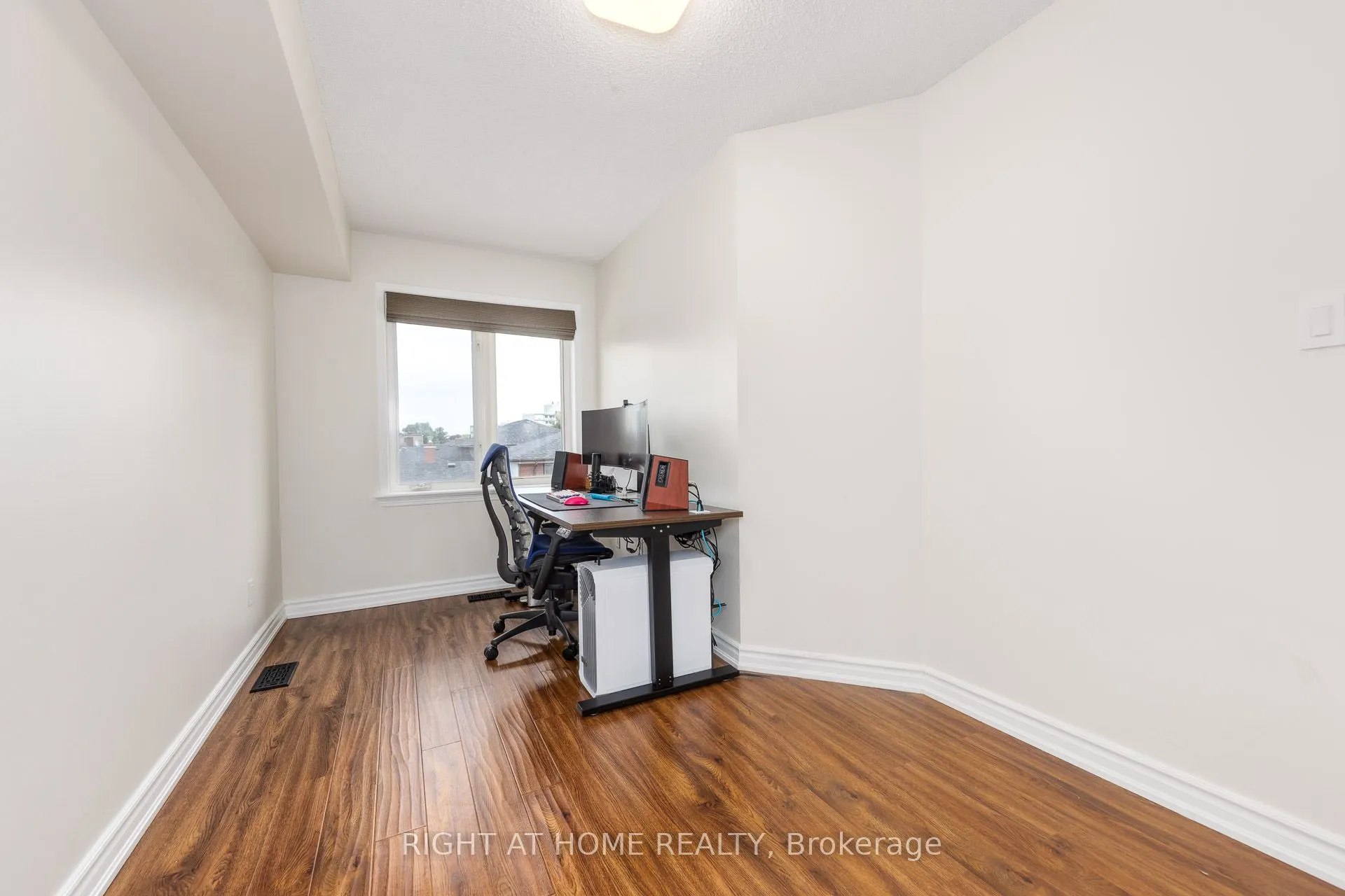 988 SHEPPARD Avenue W, #32