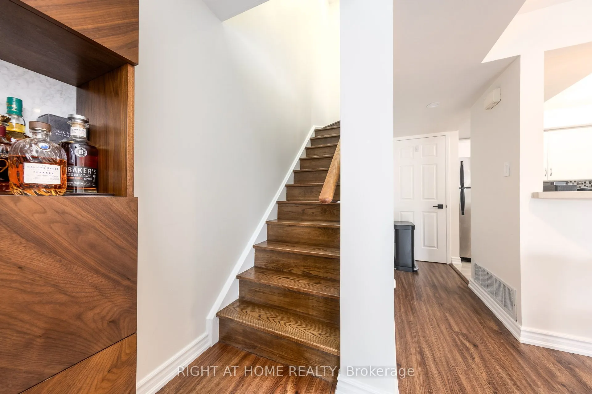 988 SHEPPARD Avenue W, #32