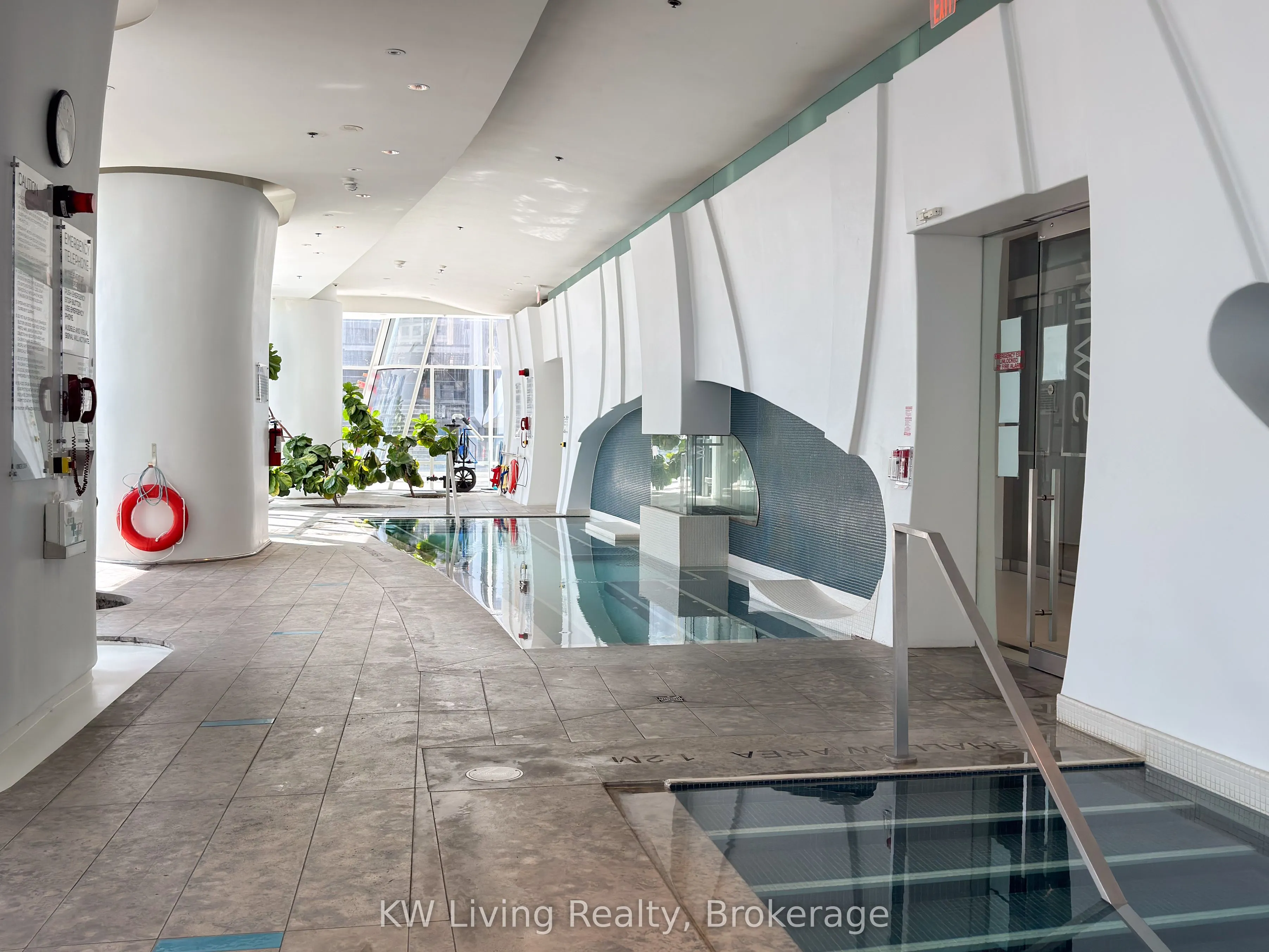 1 Bloor Street E, #6107