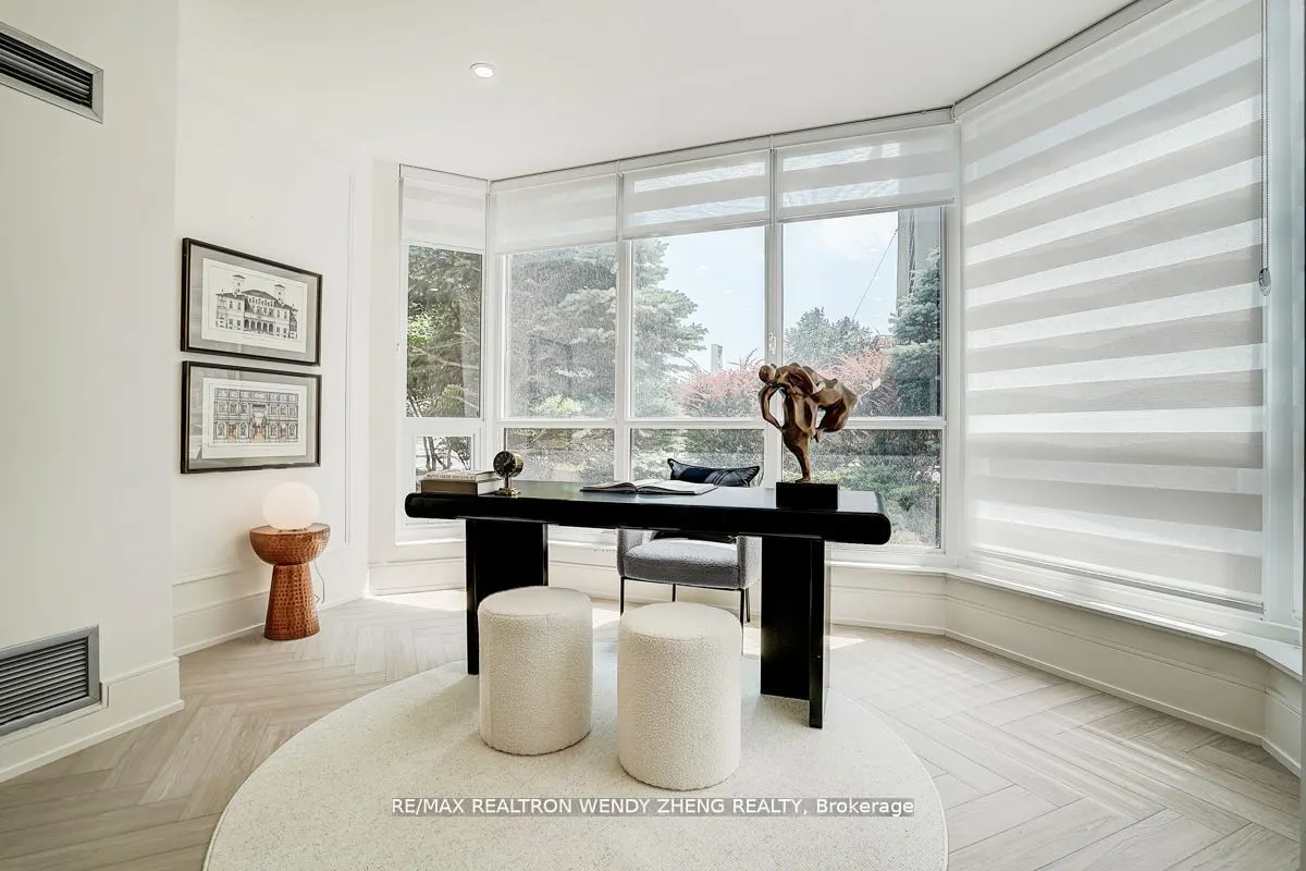 65 SPRING GARDEN Avenue, #102