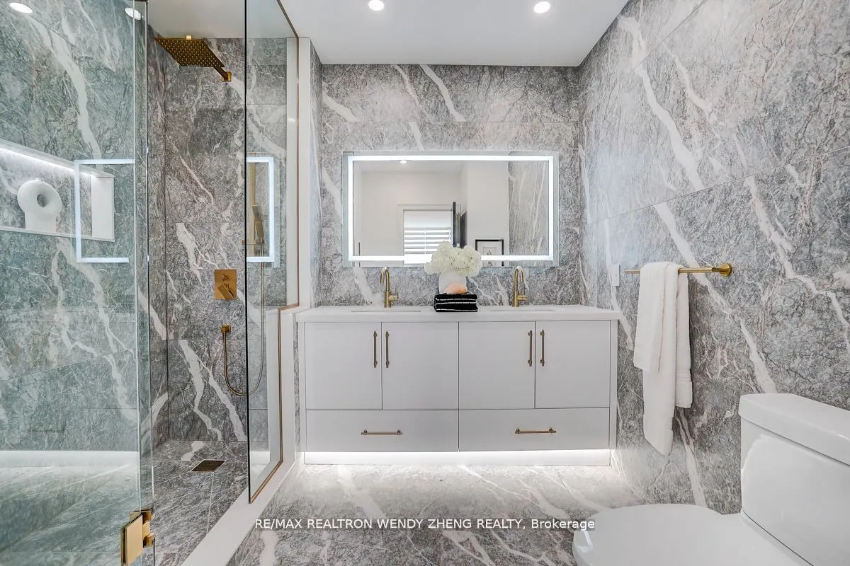 65 SPRING GARDEN Avenue, #102
