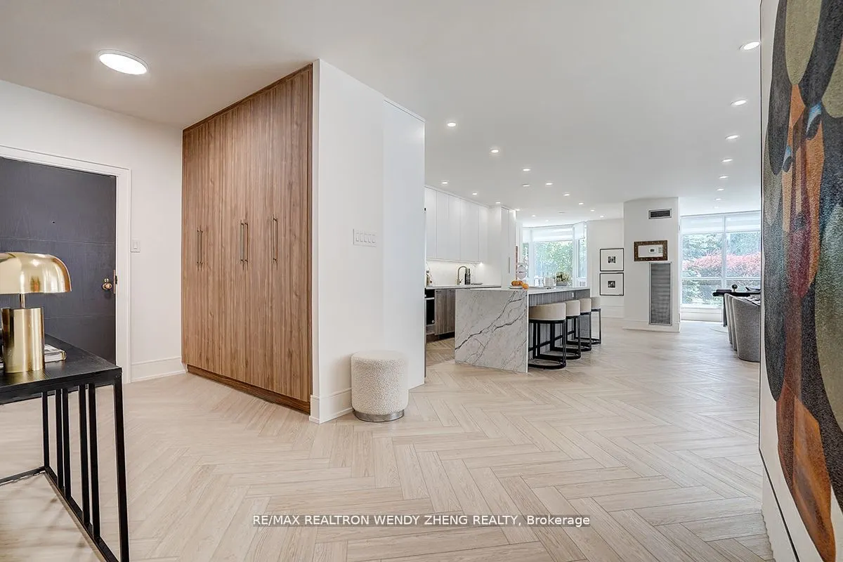 65 SPRING GARDEN Avenue, #102