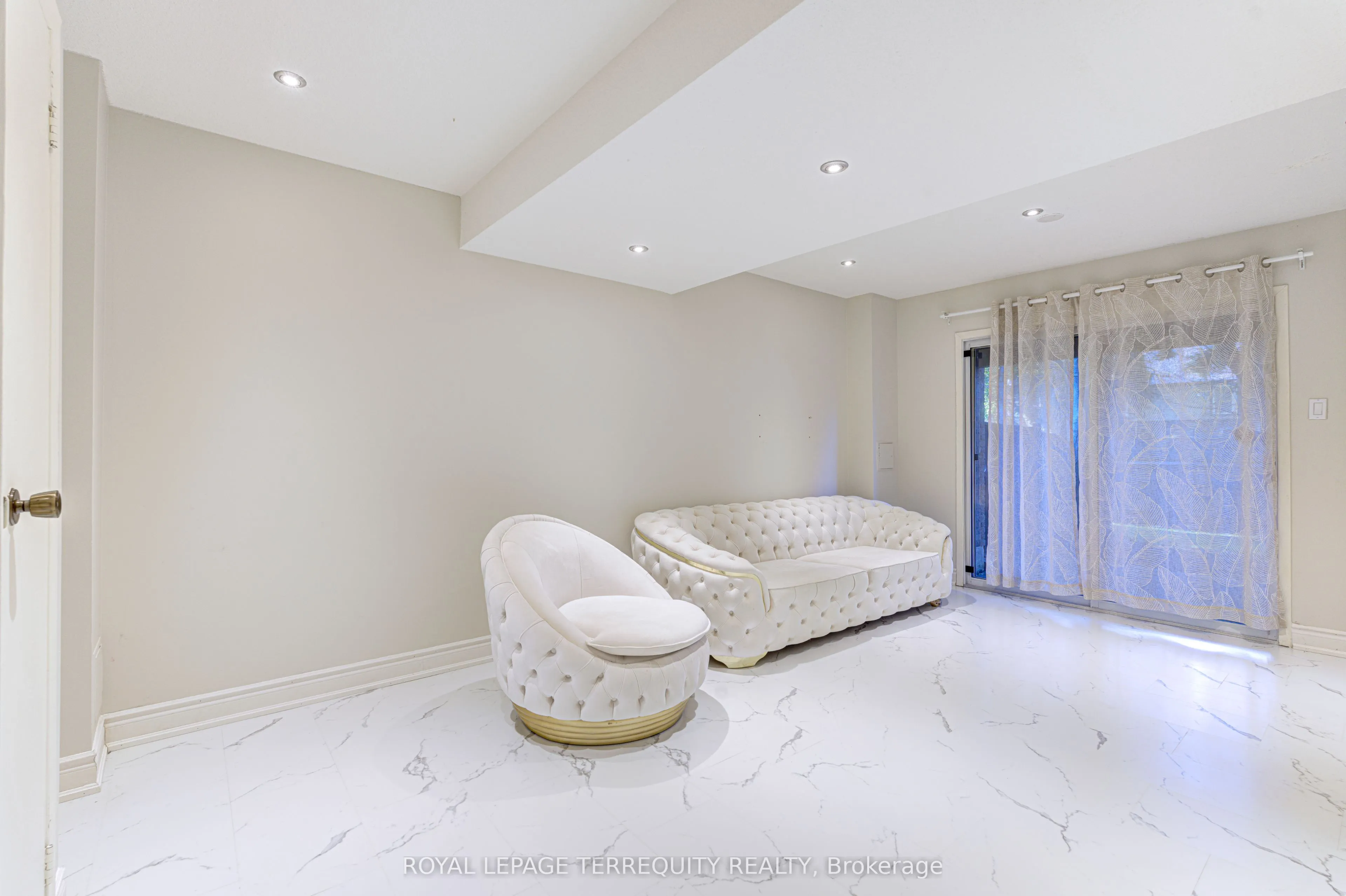 76 English Ivy Way, #36