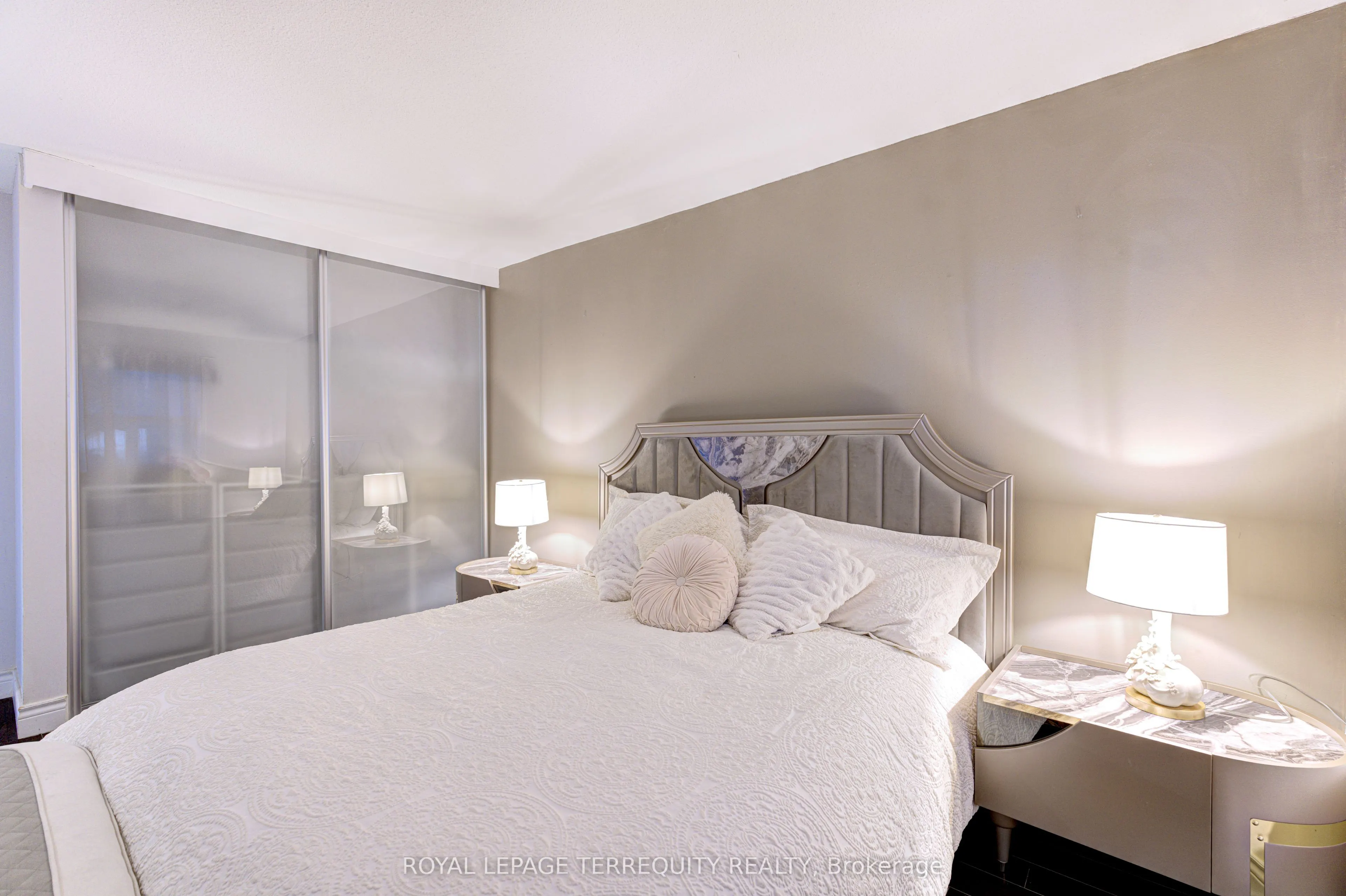 76 English Ivy Way, #36