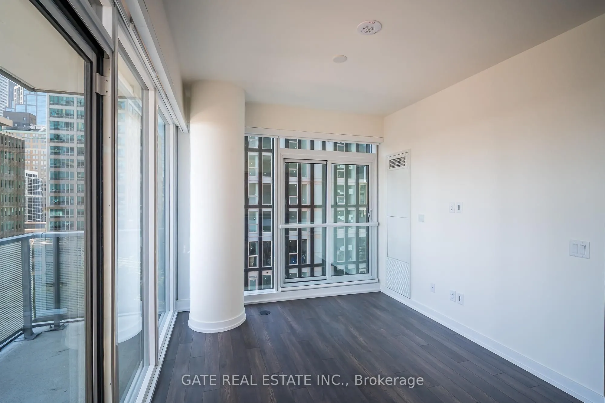 89 Church Street, #1009