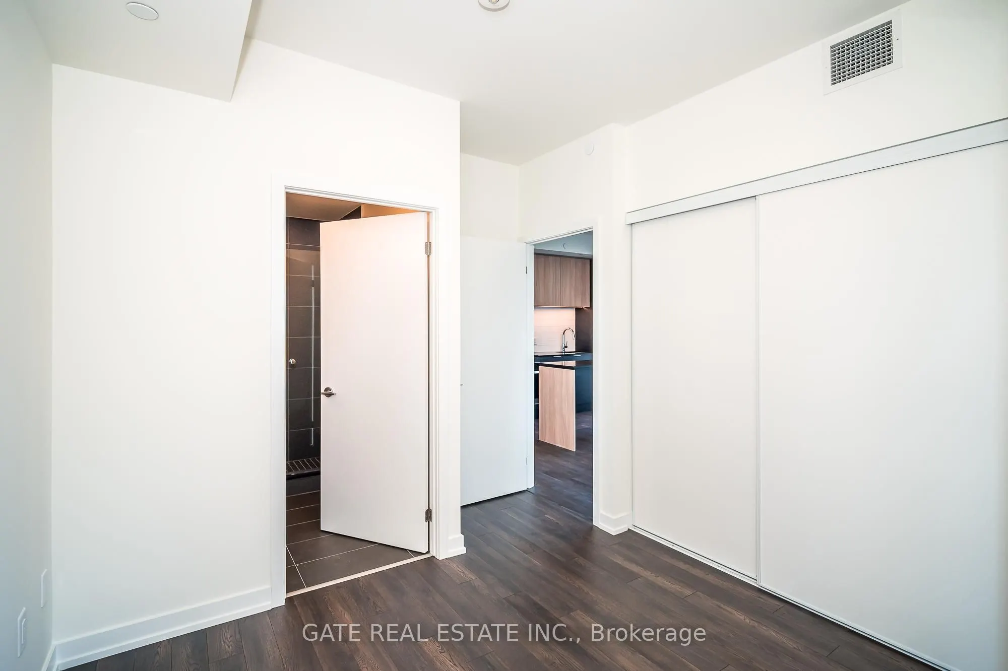 89 Church Street, #1009