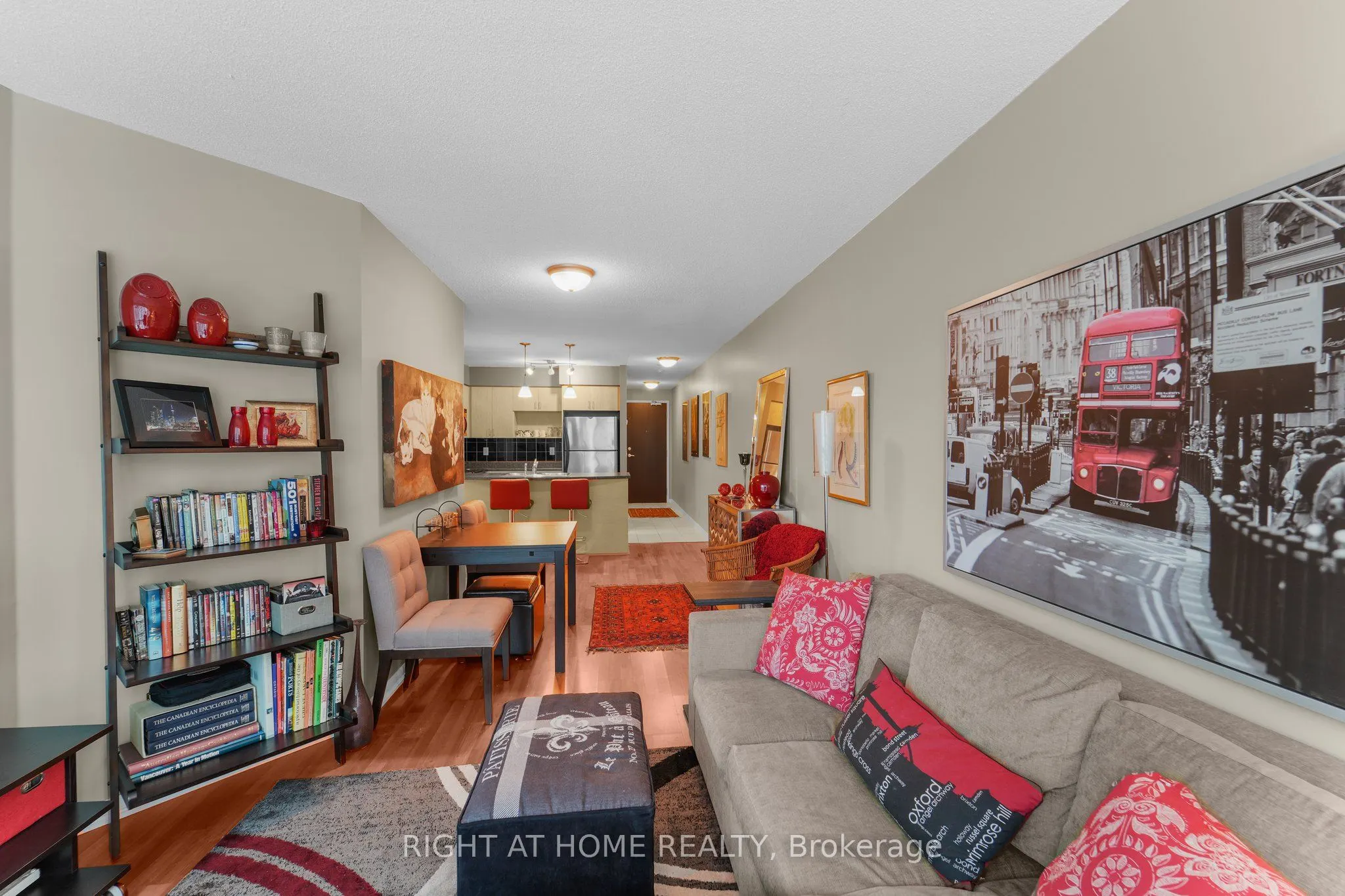 18 Yonge Street, #2315