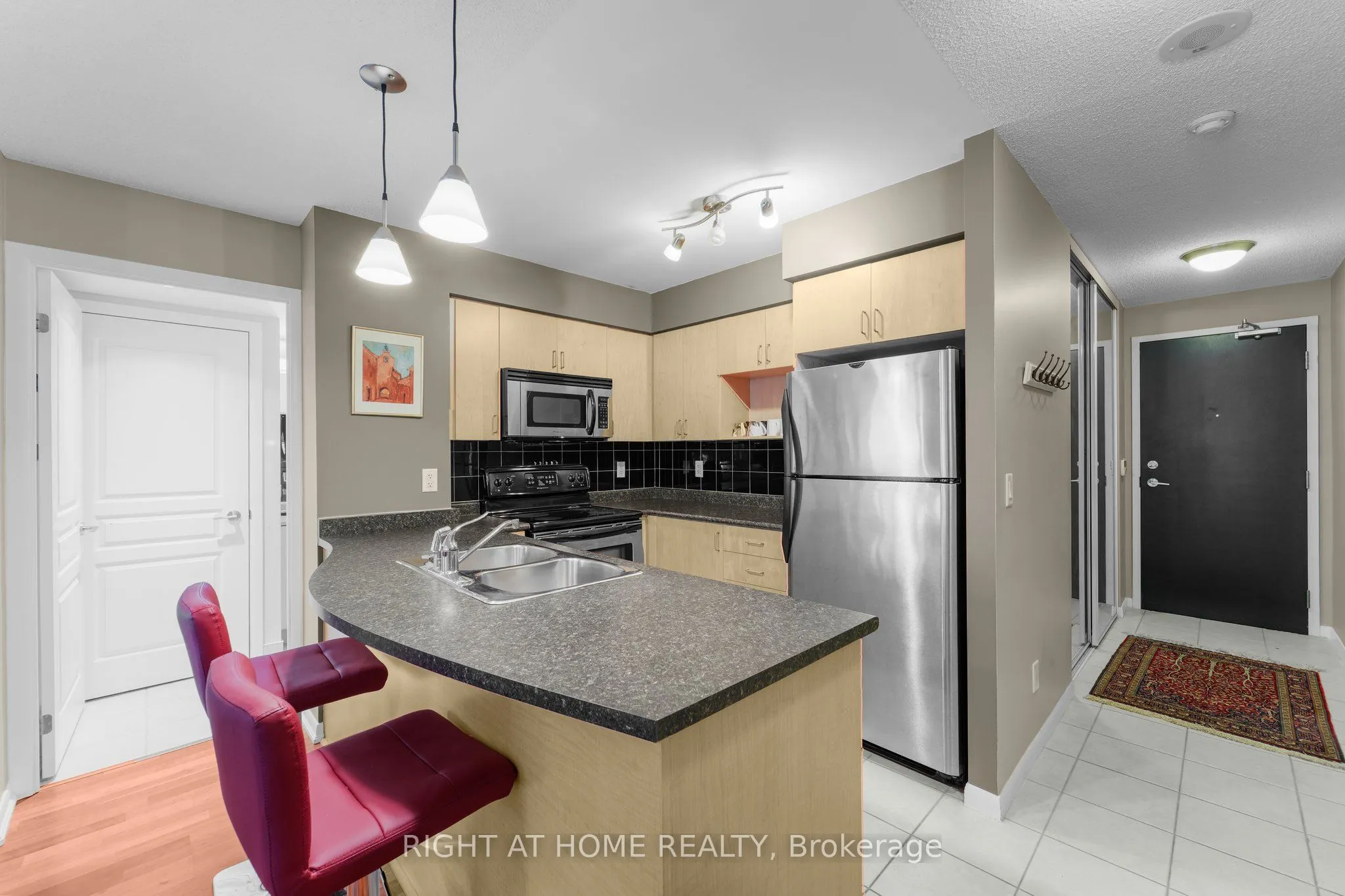 18 Yonge Street, #2315