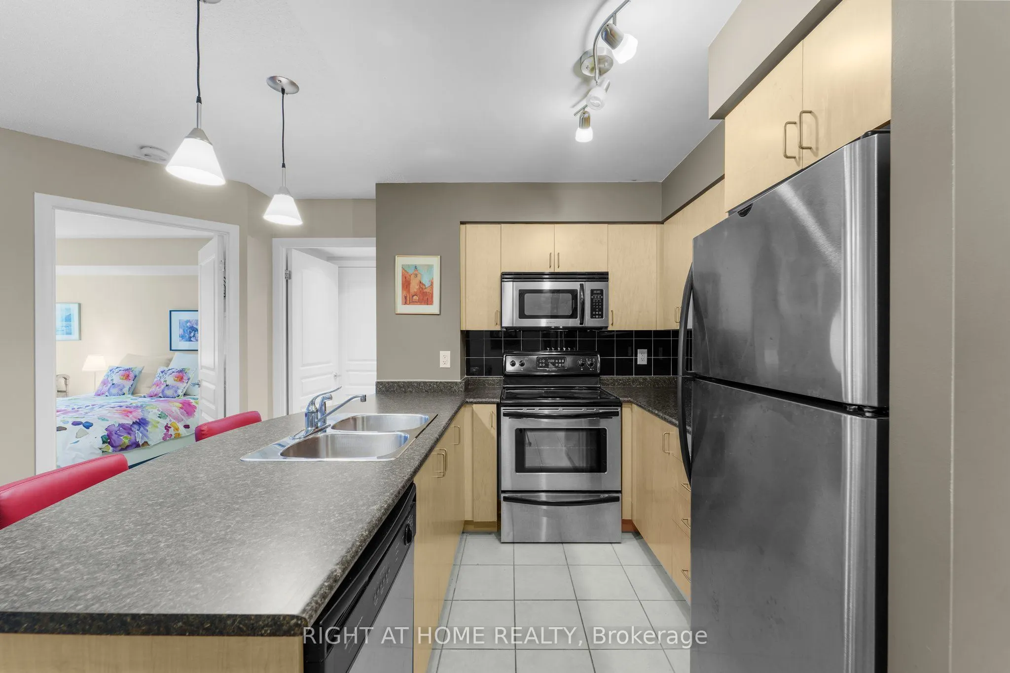 18 Yonge Street, #2315