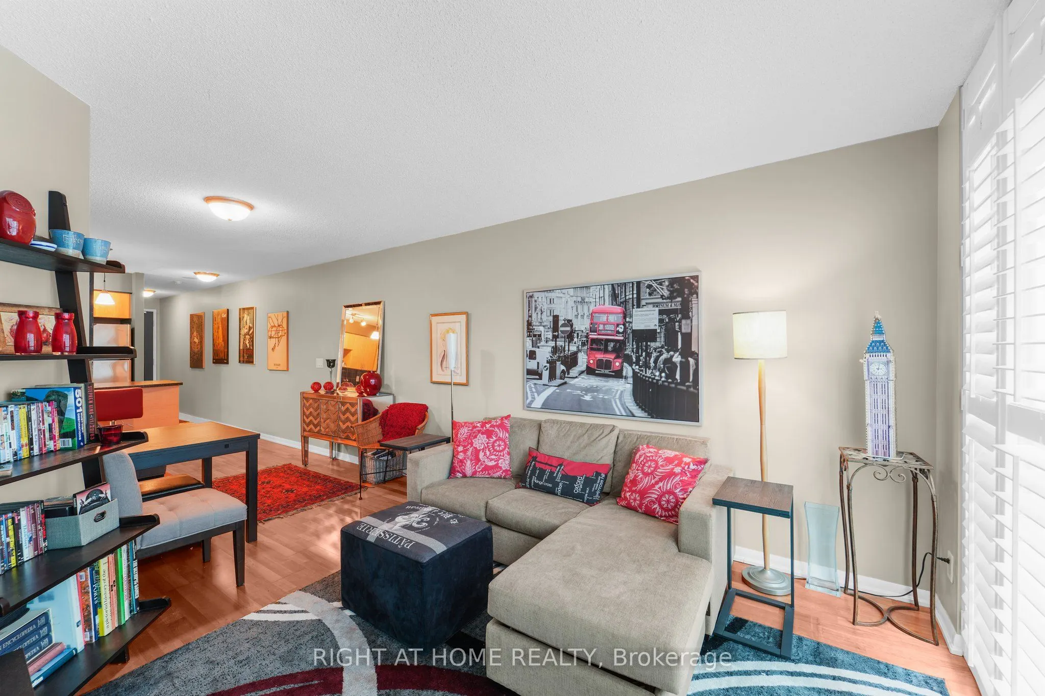 18 Yonge Street, #2315