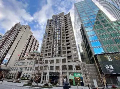 55 Bloor Street E, #2005