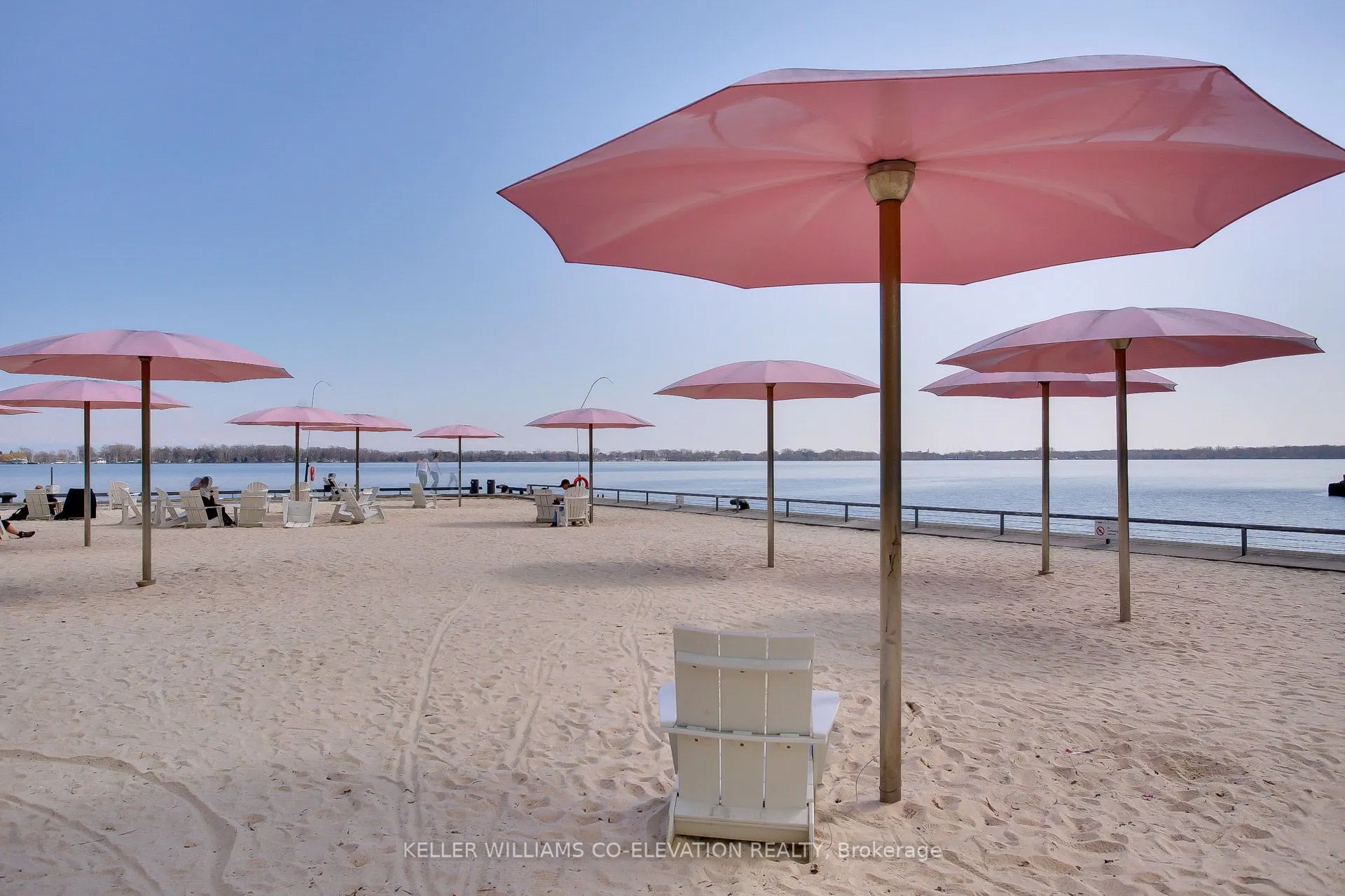 39 Queens Quay E, #835